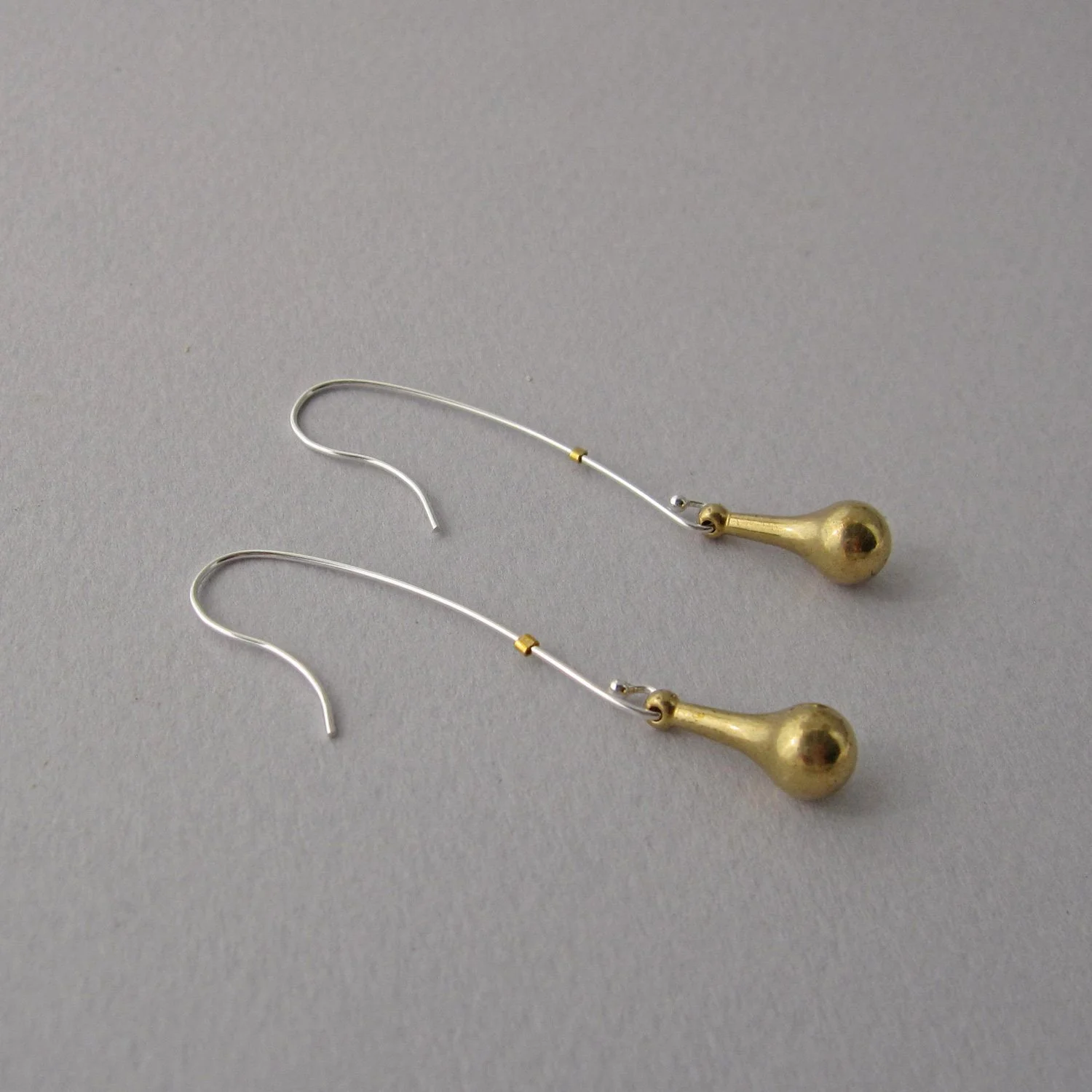 goccioline-oblunghe-earrings-1.jpg