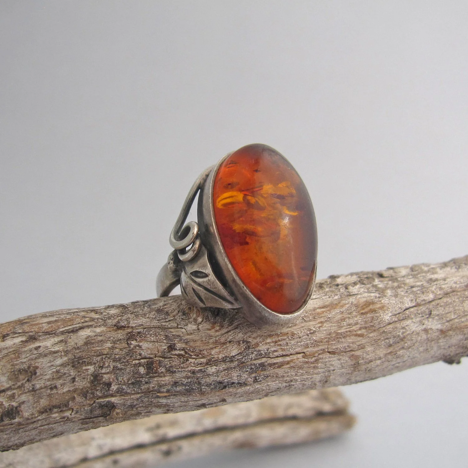 silver-ring-in-silver-and-amber-stone-1.jpg