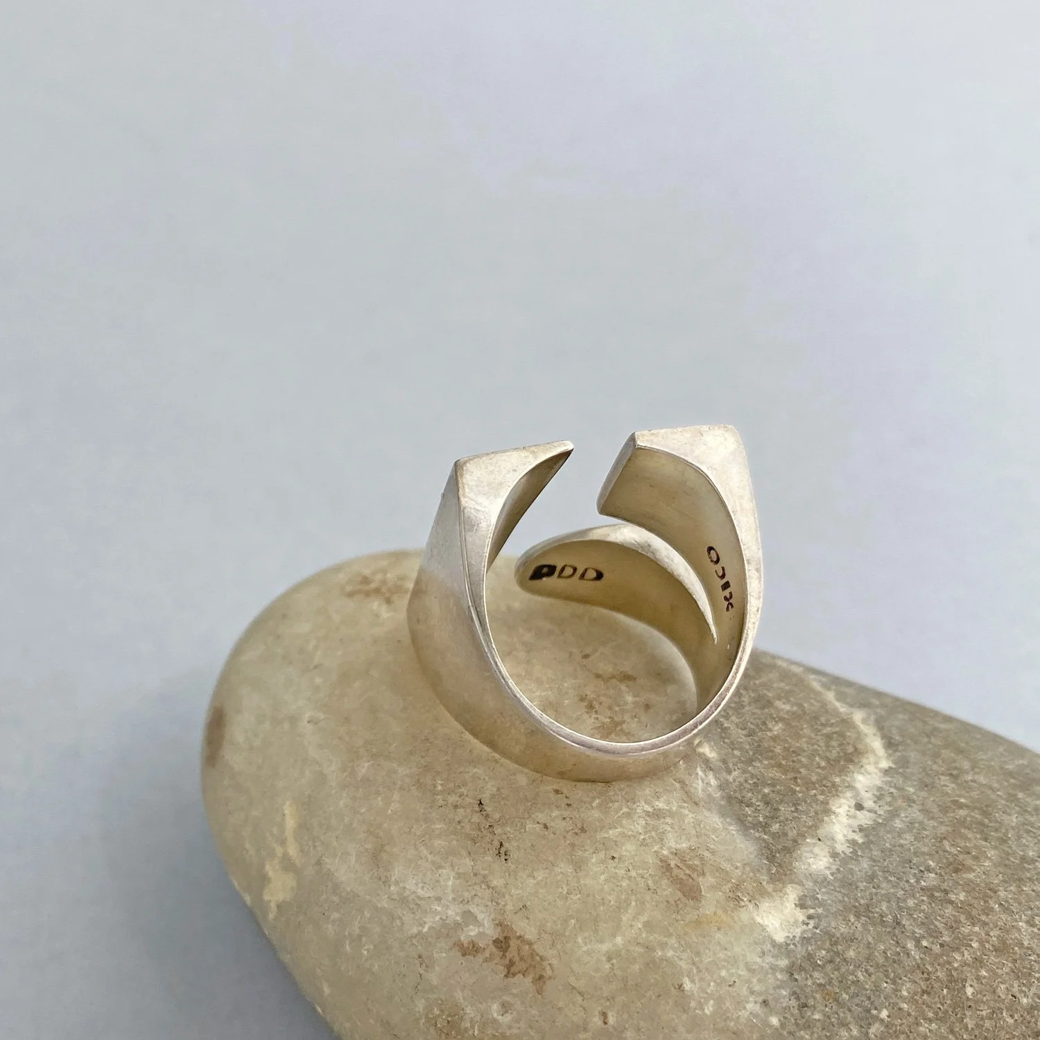 dominique-dinouart-geometric-ring-3.jpg