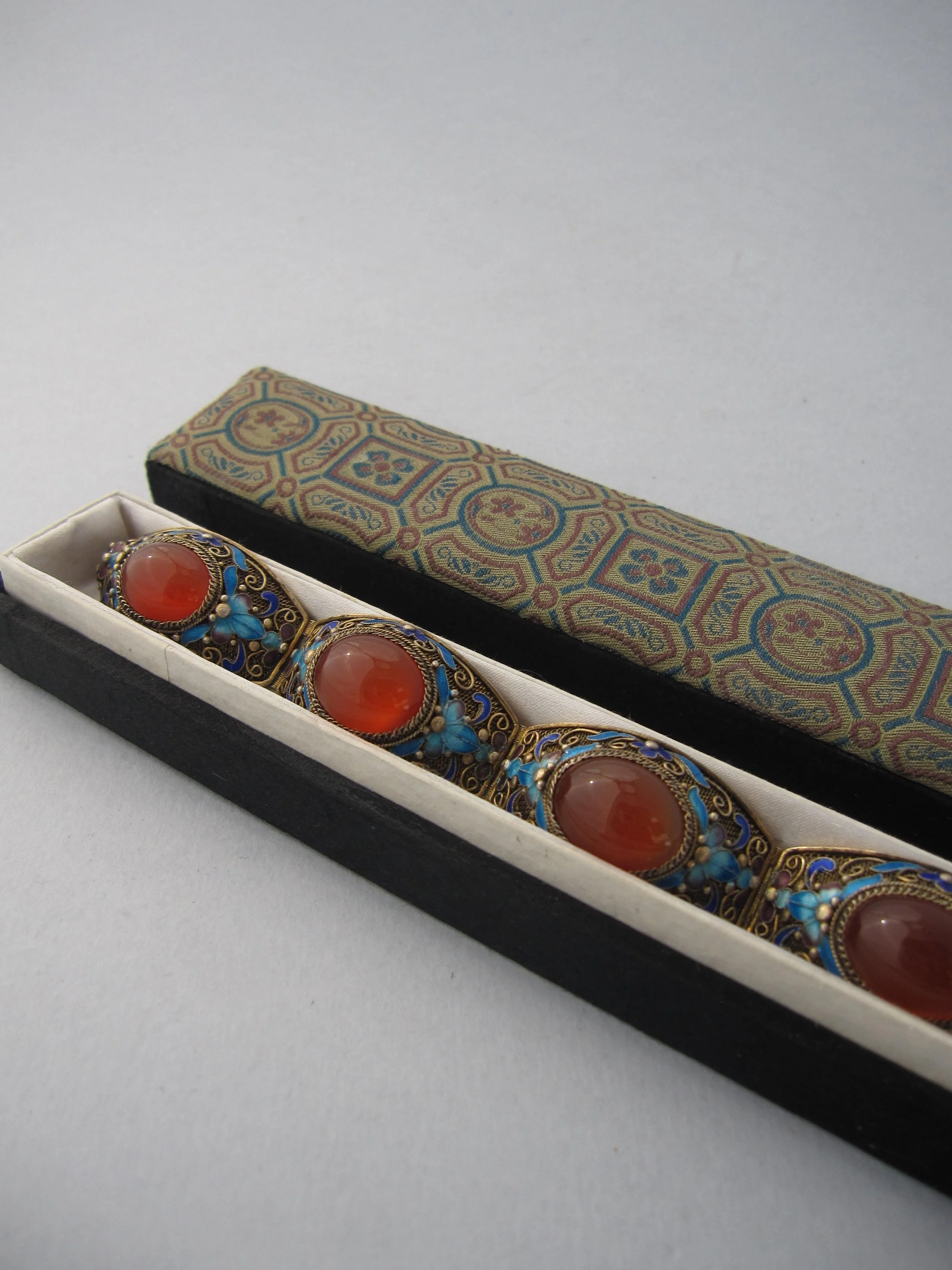 Chinese Gilded Silver Filigree Bracelet with natural agate and enamel 8.JPG