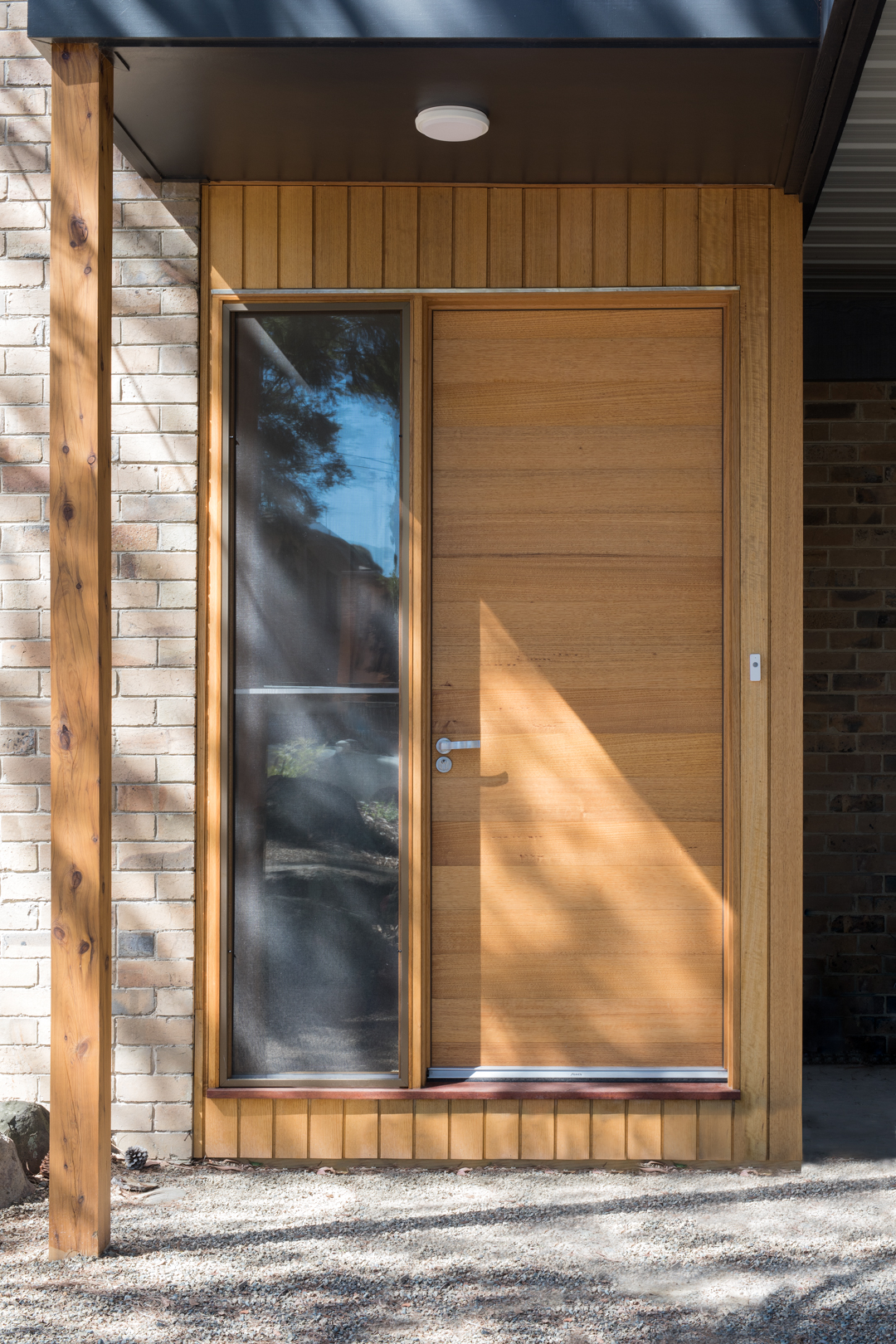  Timber Extension with Victorian Ash Shiplap Feature Cladding.  Photography by Charlie Kinross 