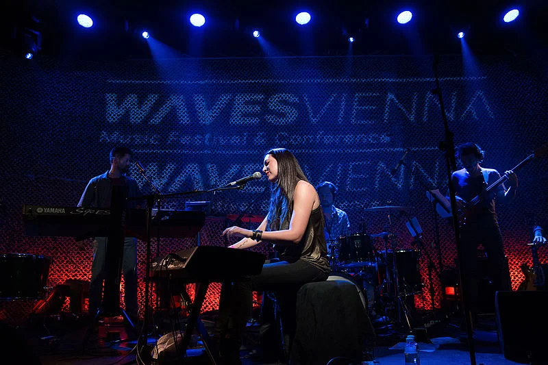 SHOWCASE BEIM WAVES FESTIVAL