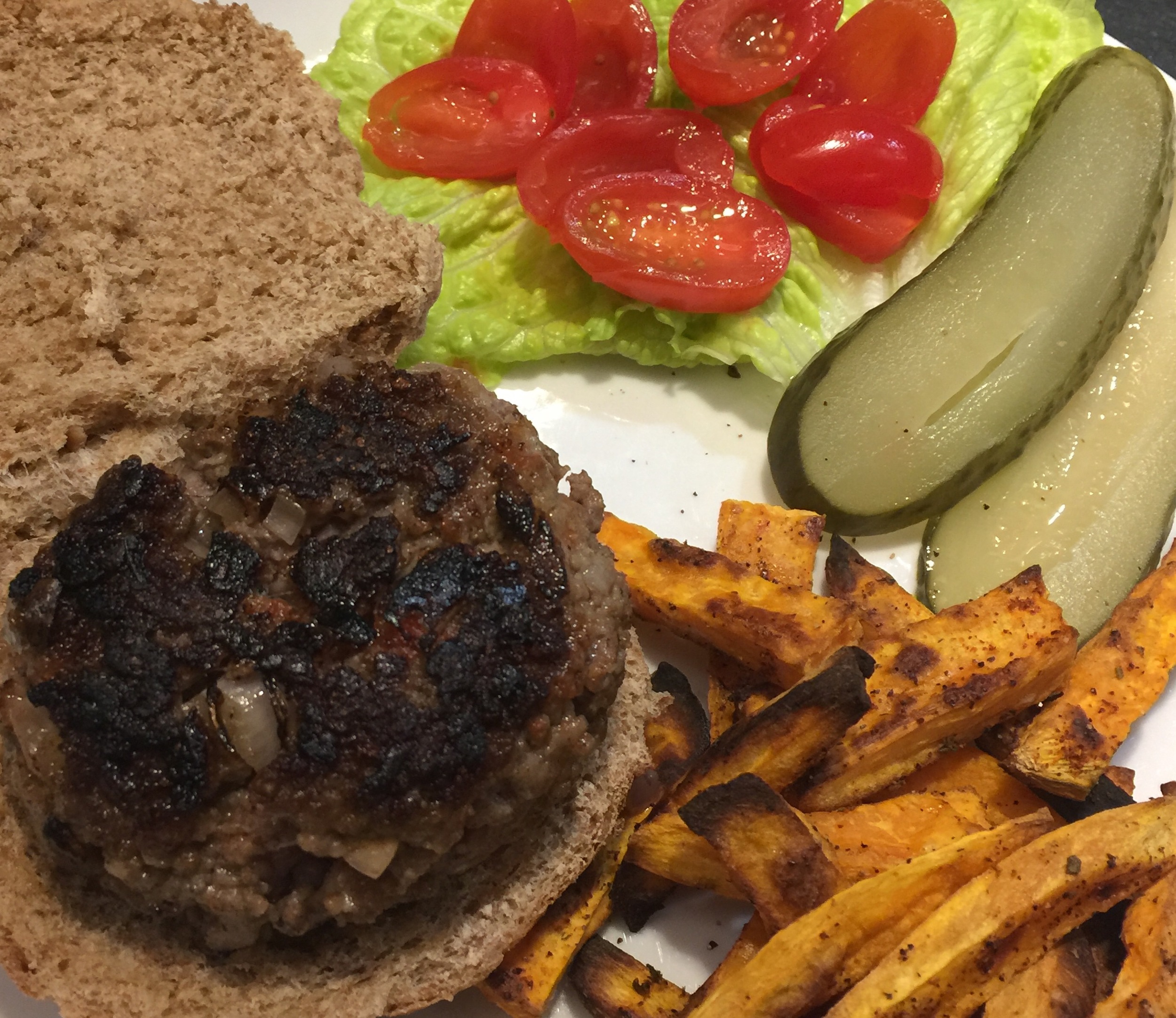 beef burgers and sweet potato chips