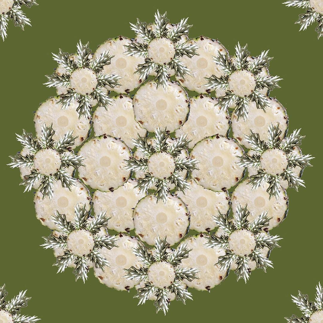Pineapple Wreath
