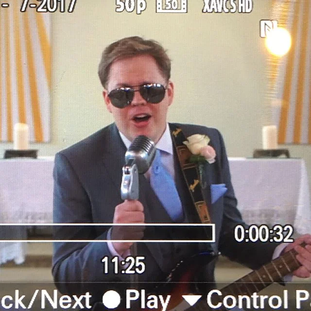 It's happening. Our first Bryan Adams marryoke. There's nothing better than a groom rocking the Summer of '69 at full blast in a church and the girls putting in an awesome performance at the preps. Now onto Orsett Hall Hotel for the rest of the day. 