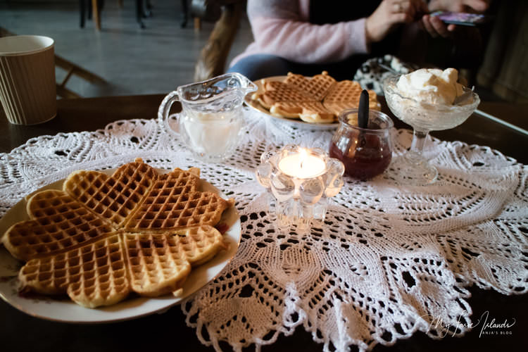 Cafe+Old+School+Waffles+©+My+Faroe+Islands,+Anja+Mazuhn+.jpg