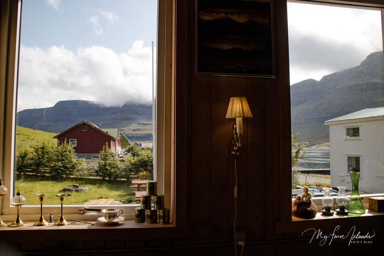 Cafe+Old+School+Window+View+©+My+Faroe+Islands,+Anja+Mazuhn+.jpg