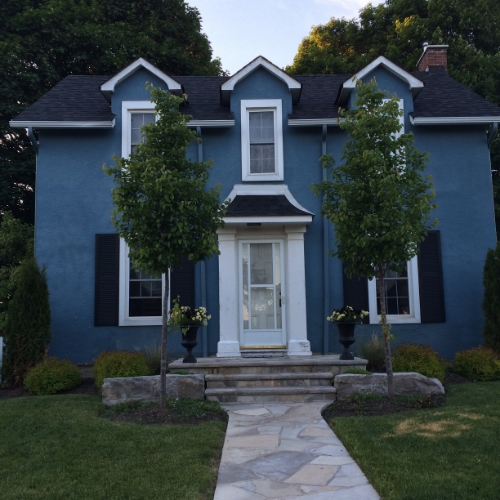 One of my favourite neighbourhood houses. 