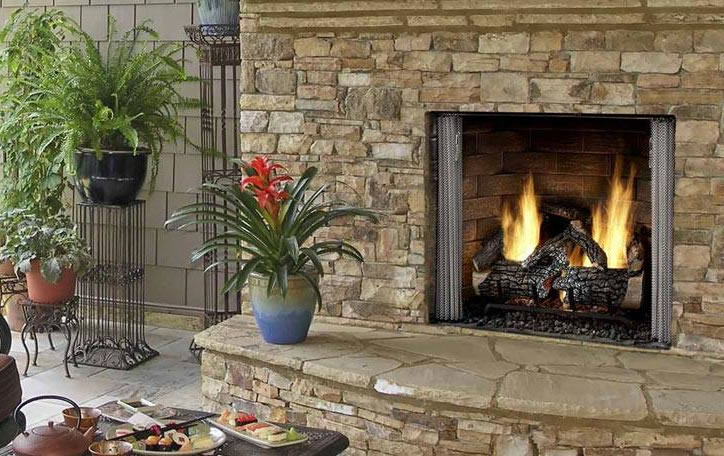 heat-n-glo-carolina-outdoor-fireplace.jpg