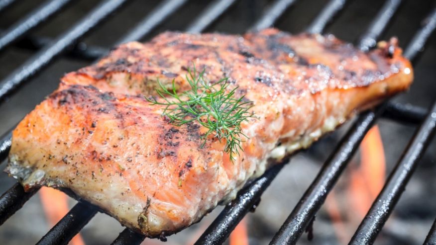 8 tips for grilling safely