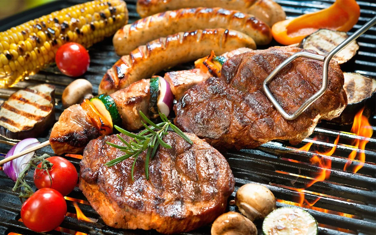 5 Summer Outdoor Entertaining Tips