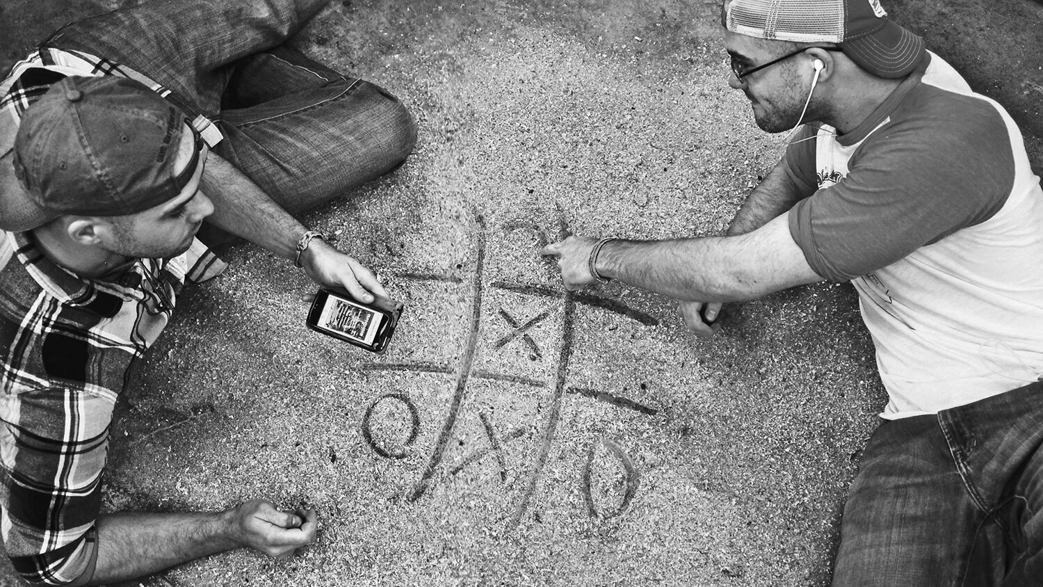 RDS_TicTacToe_web_bw.jpg