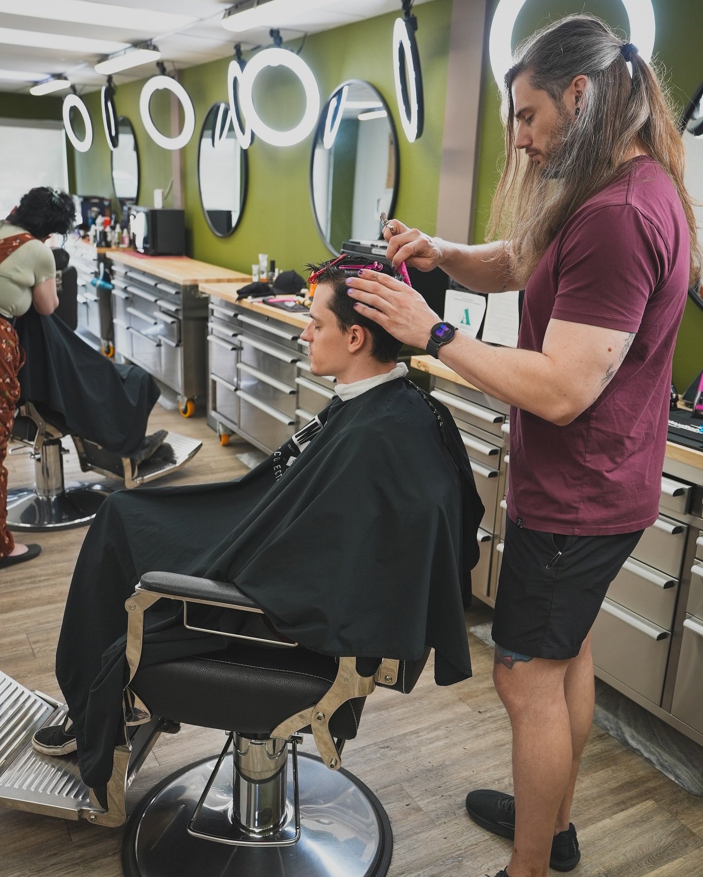 The sun&rsquo;s out, the layers are coming off, and it&rsquo;s time to shake off that winter scruff as we head into &ldquo;false start spring&rdquo;. Warmer weather means fresh cuts, clean fades, and feeling like your best self. Book online at TheBar