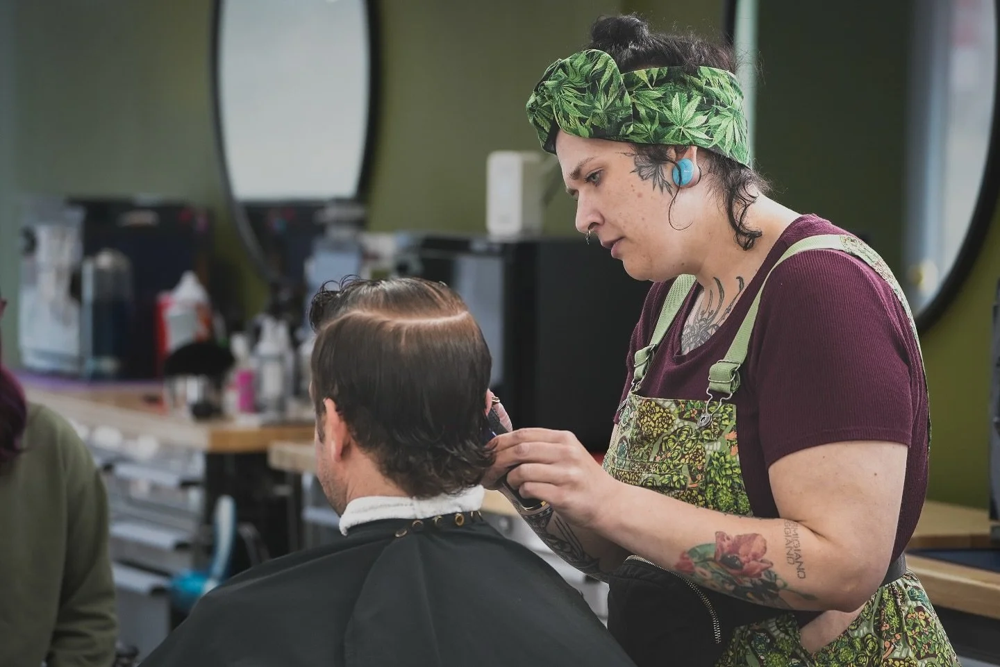 Did you remember to wear green and get cleaned up before heading out to the festivities tonight? Plan ahead and book online at TheBarberStory.com 

#boise #boisehair #boisebarber #boisebarbershop #barber #barbershop #barbershopconnect