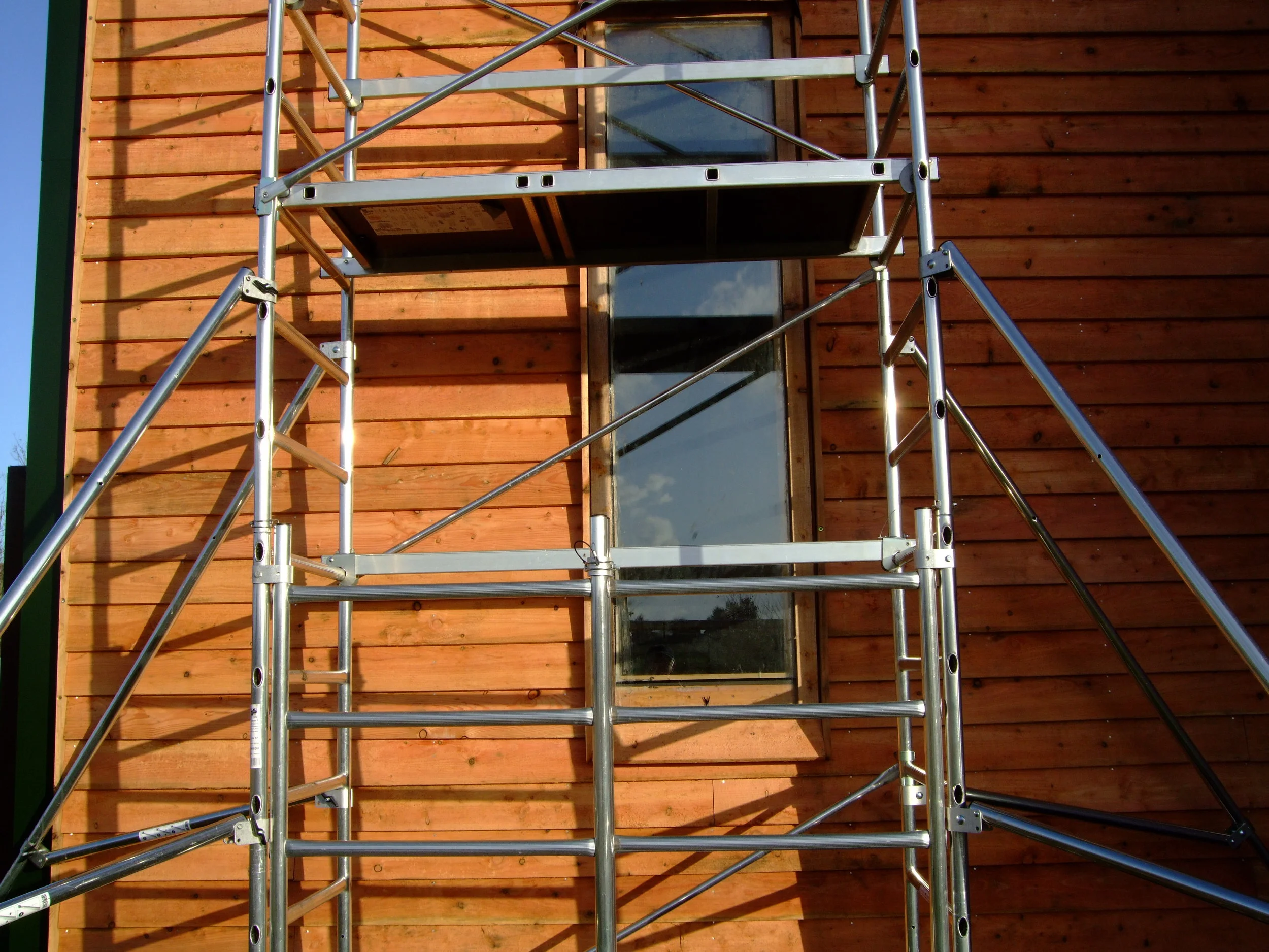 Installing the cladding and windows