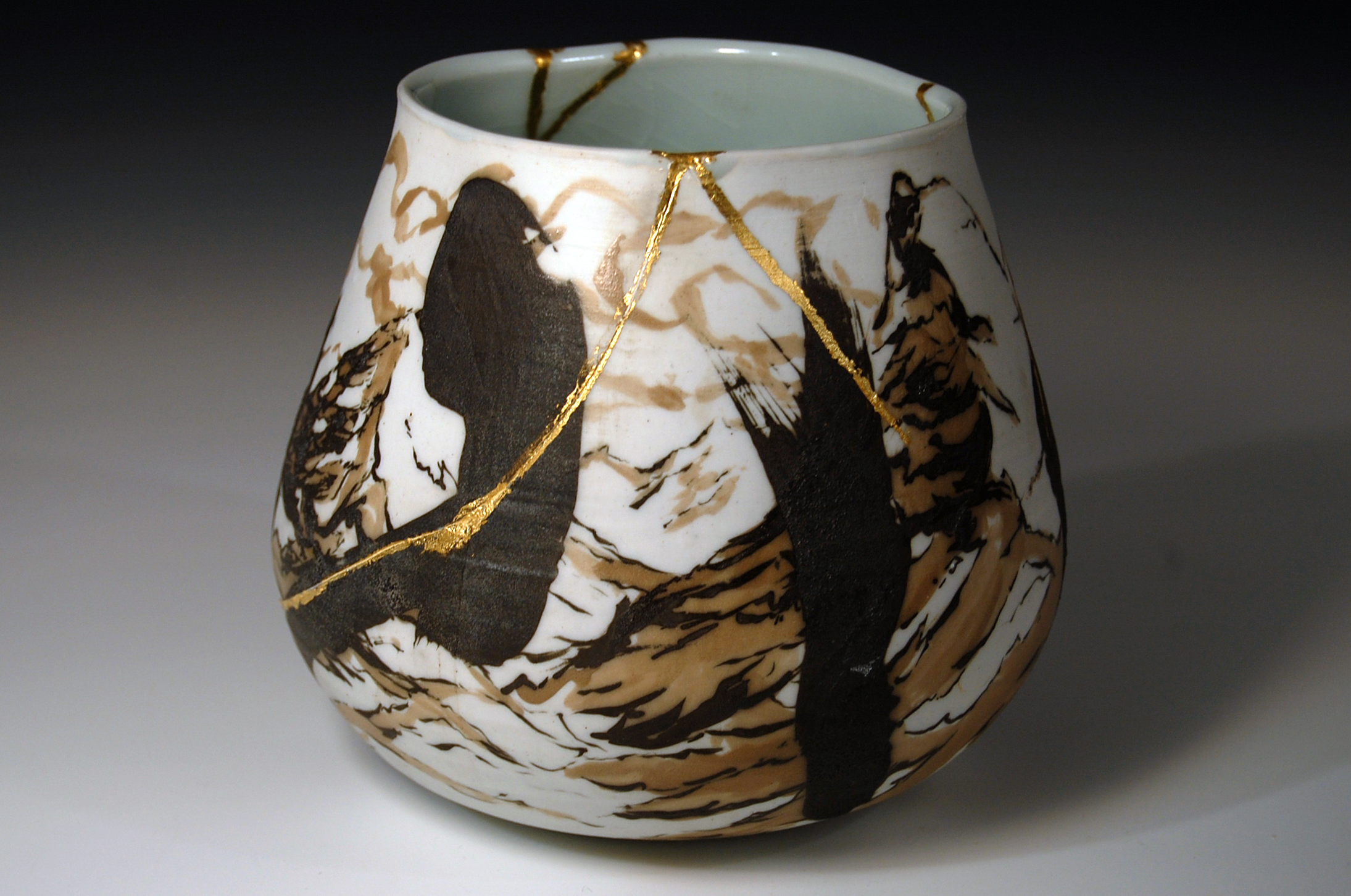WHT MTN VOID Kintsugi Pot