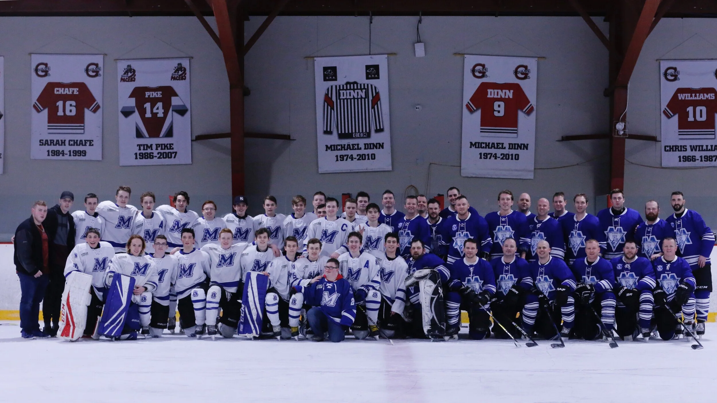  The 2019 Alumni and St. Mavericks teams. 
