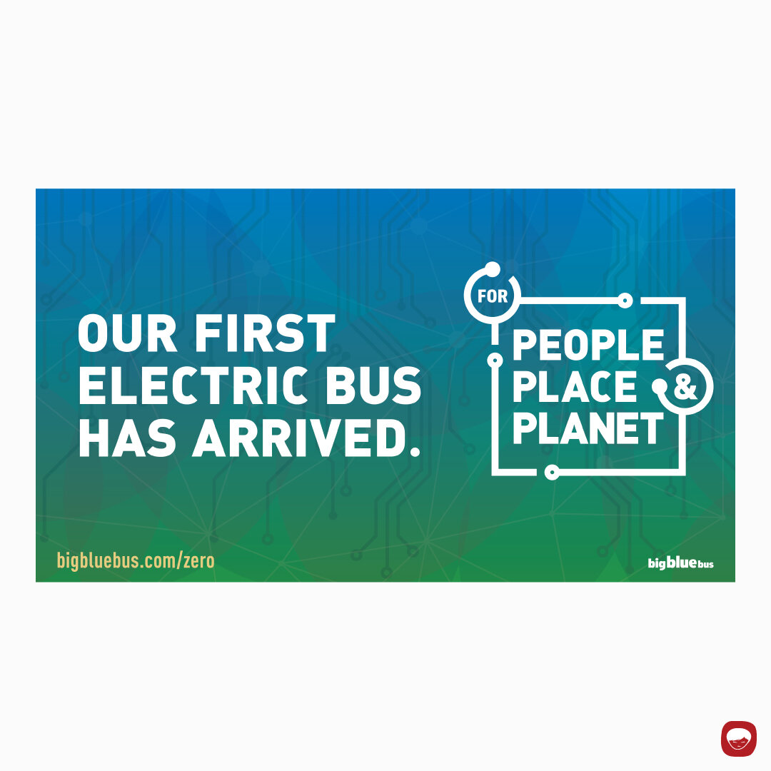campaign - big blue bus - battery electric bus - digital screen