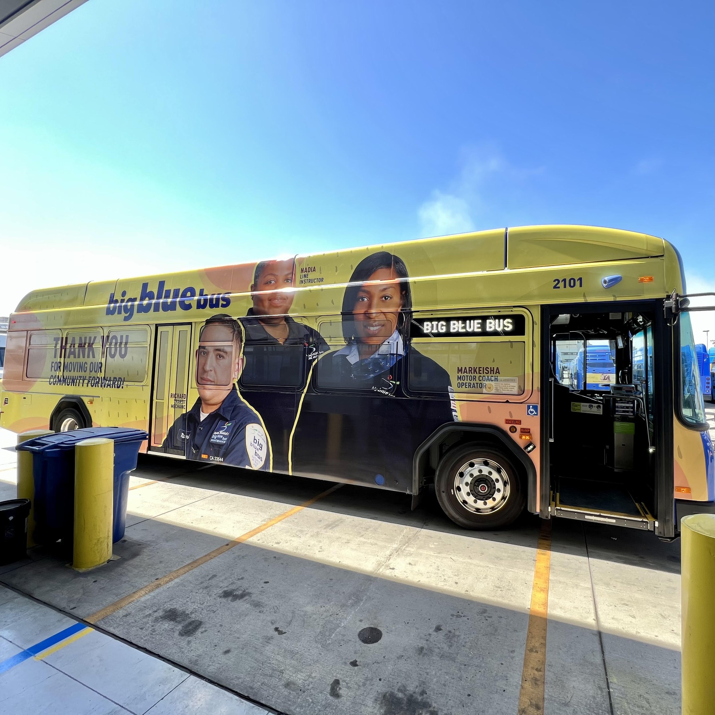 print design - big blue bus - bus wrap/exterior bus advertising