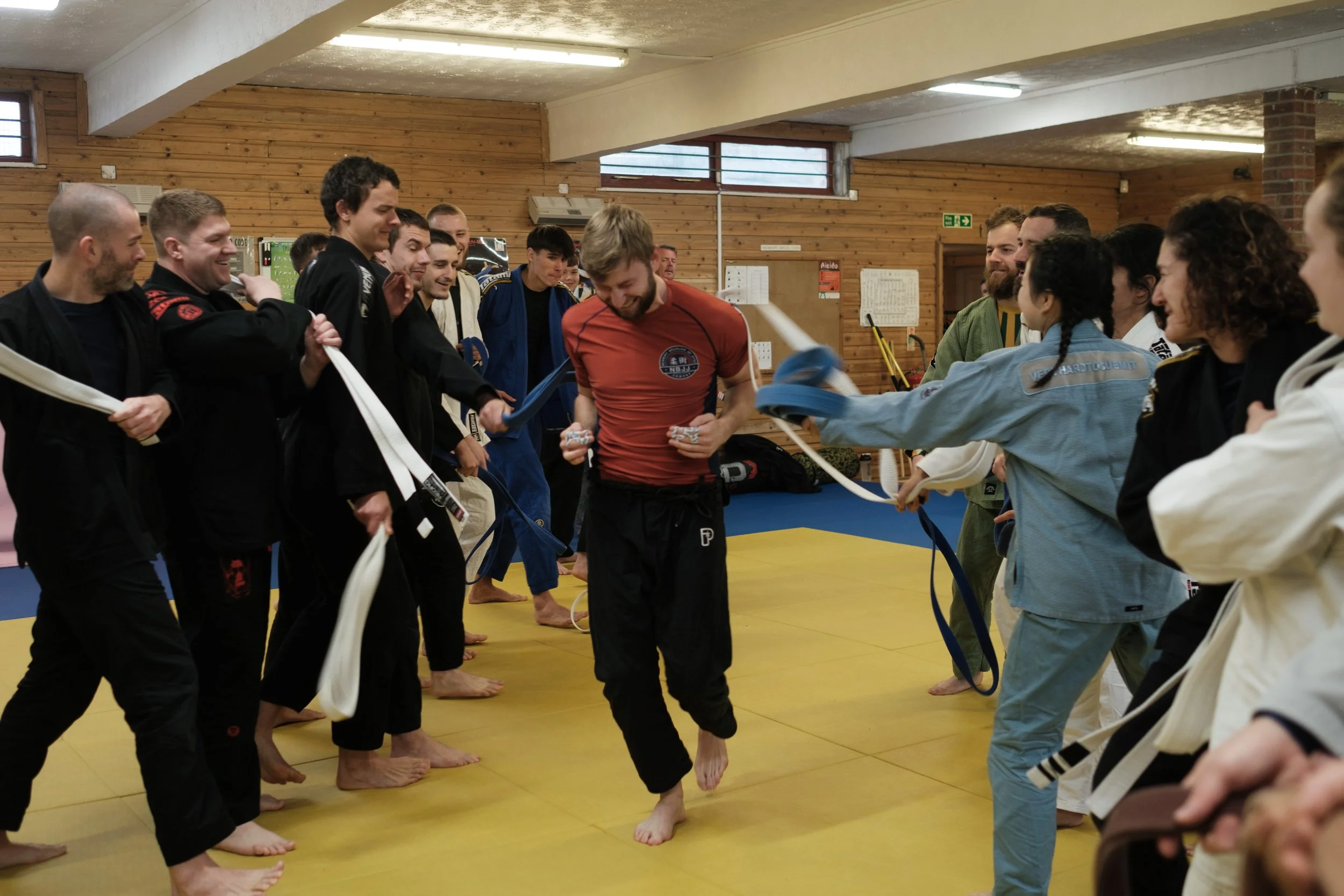 XT4Z2190.jpg