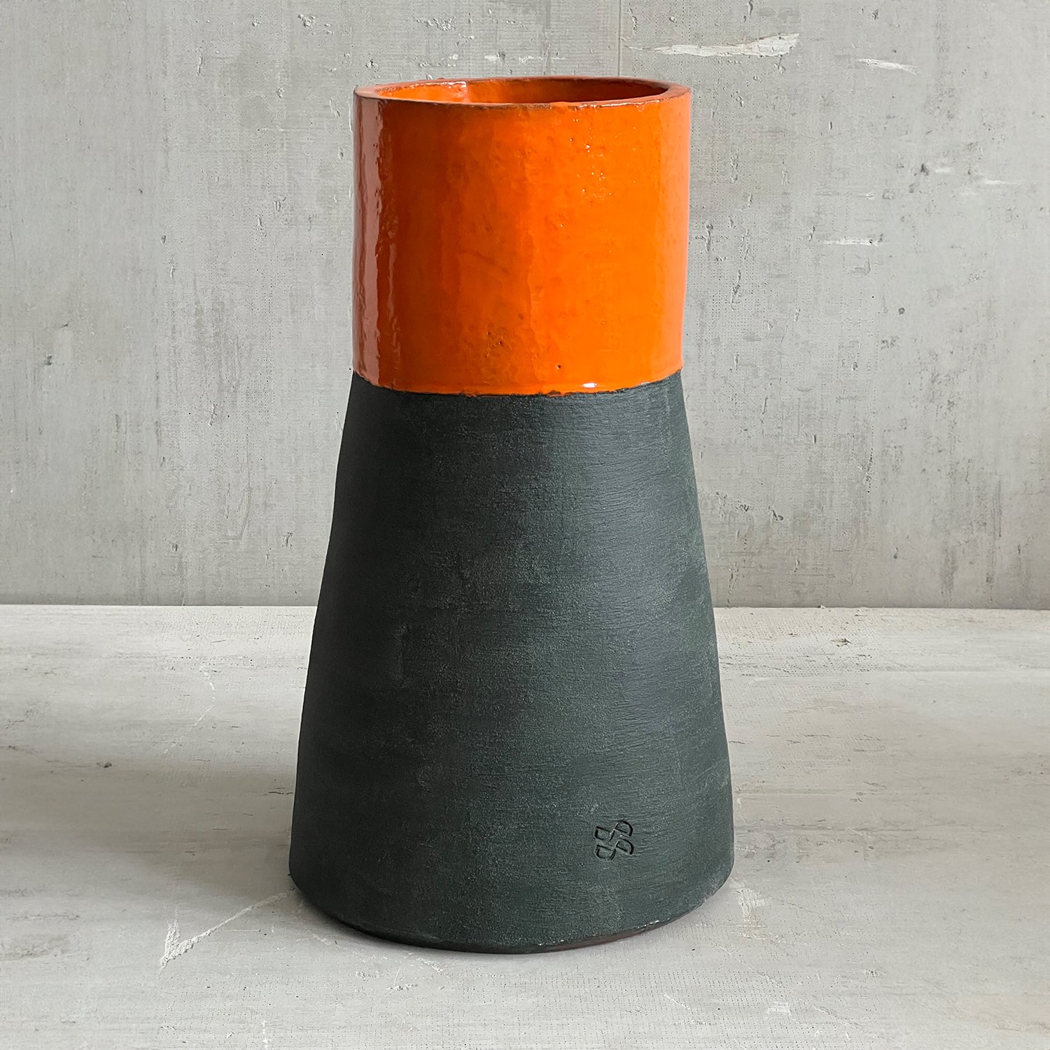Round Planter