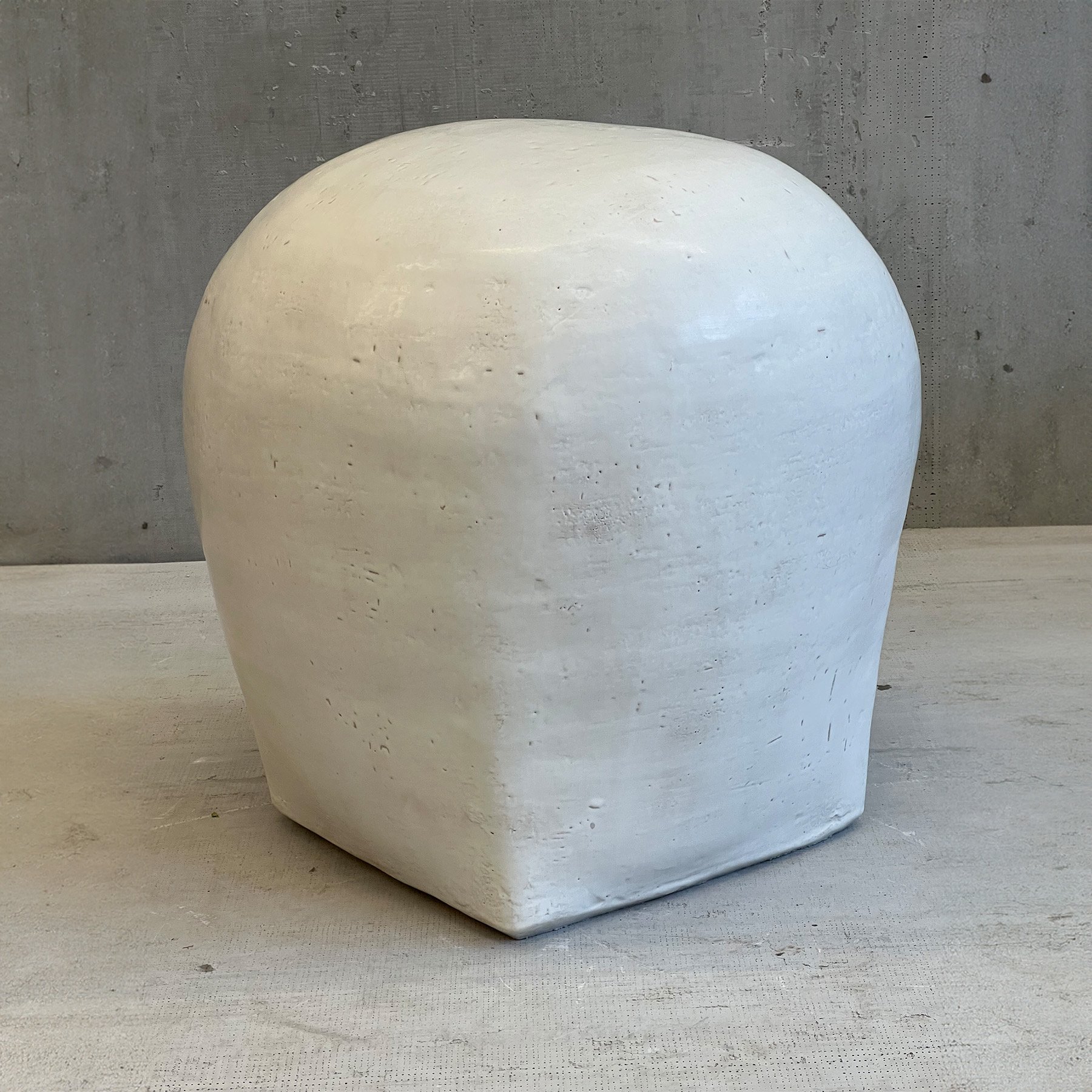 Bubble_Stool_02.jpeg
