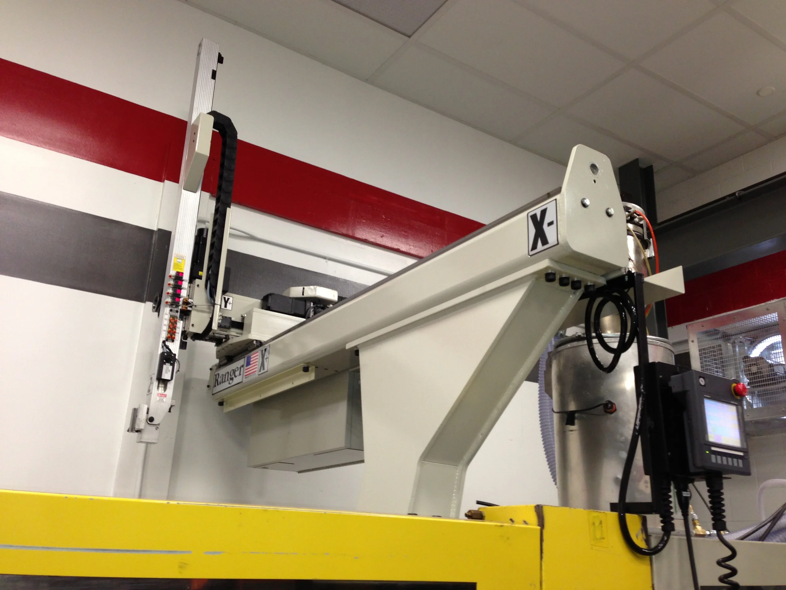 RTF-200 Flat-Front on 165 Roboshot.JPG