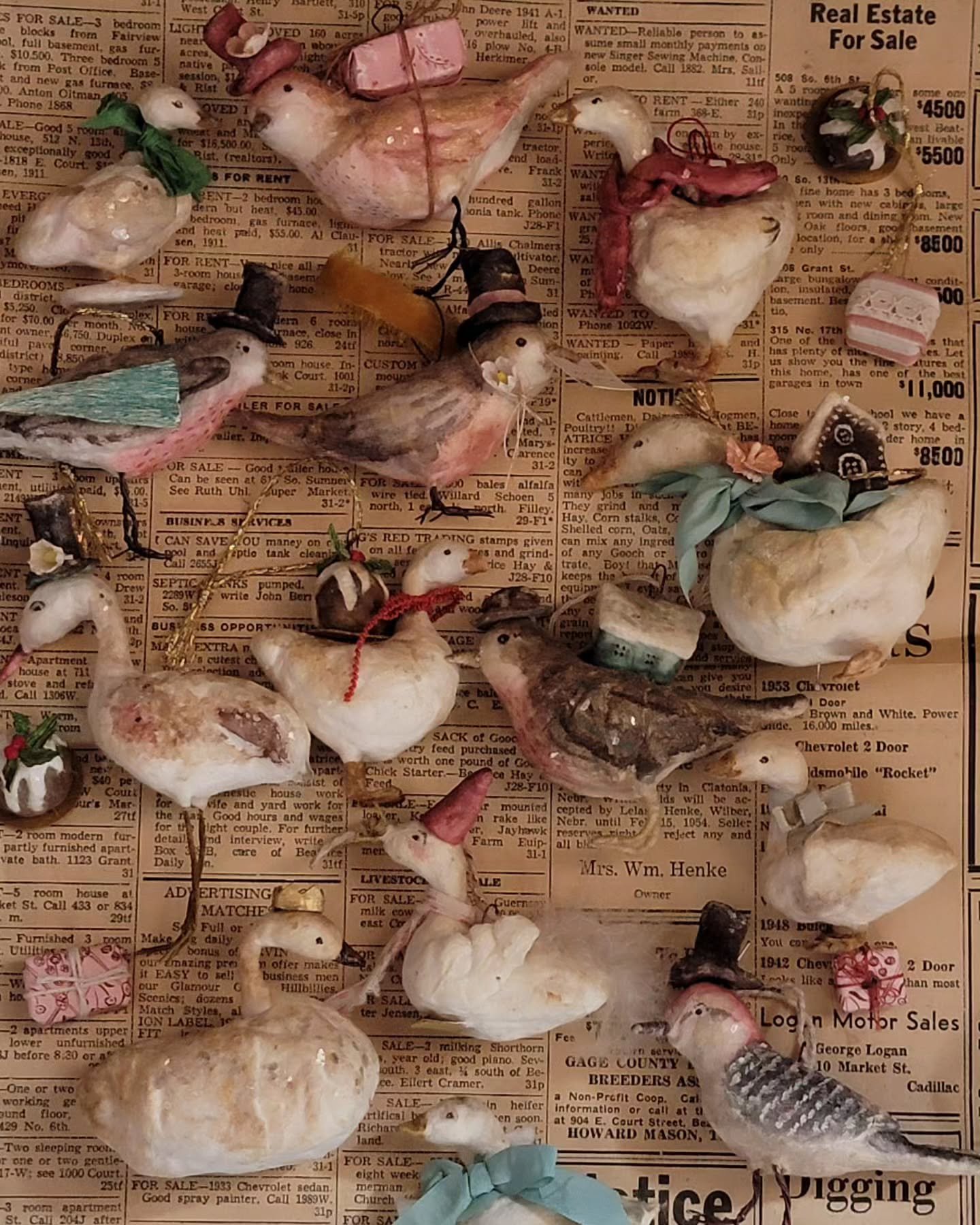 Going to add a few more to this flock before I'm done... like a peacock and a turkey and some hens of course 😊 but it's been so lovely to branch out from cotton mice the last month and work on cotton bird ornaments. I'm growing very very weary of th