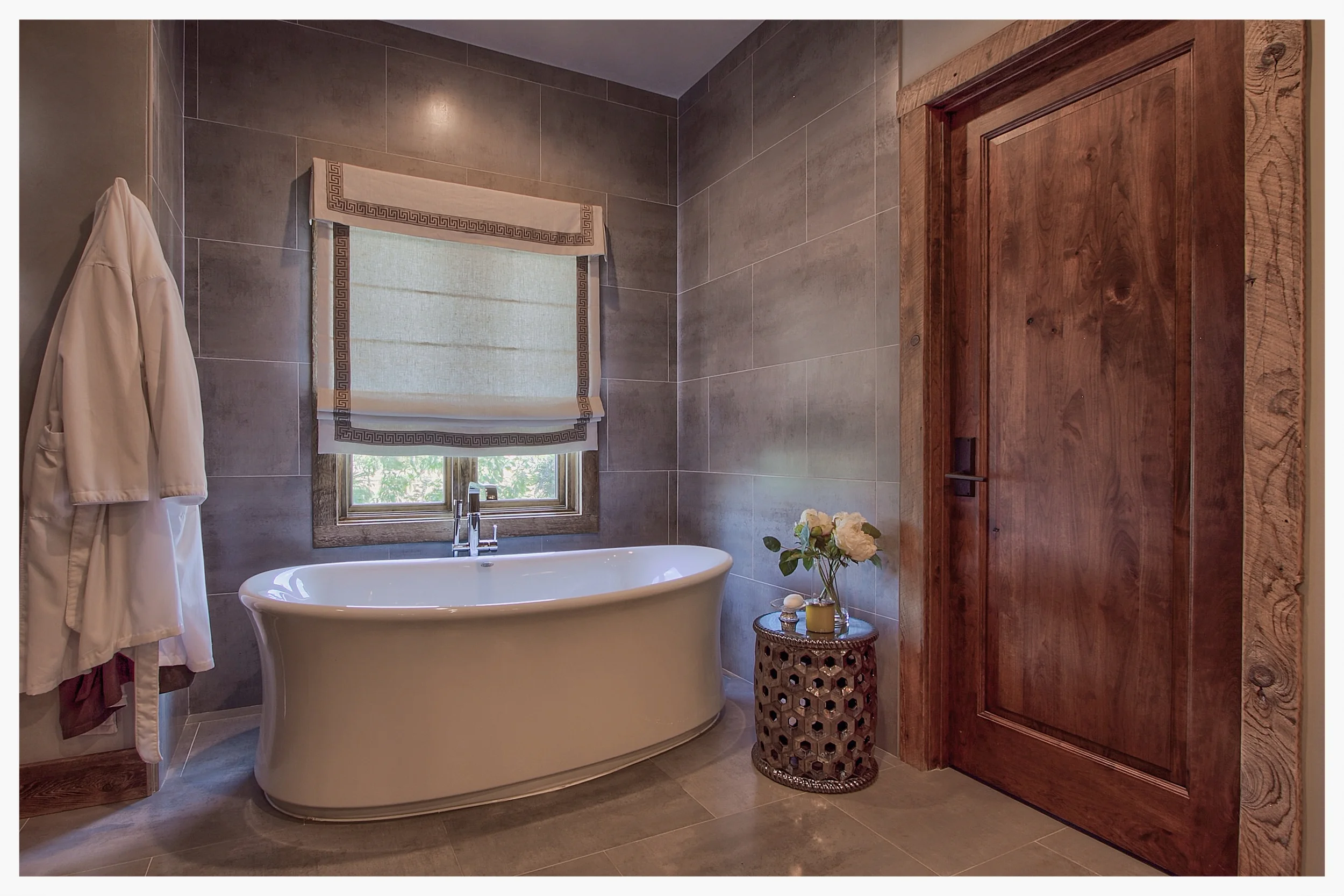 Master Bathroom.jpg