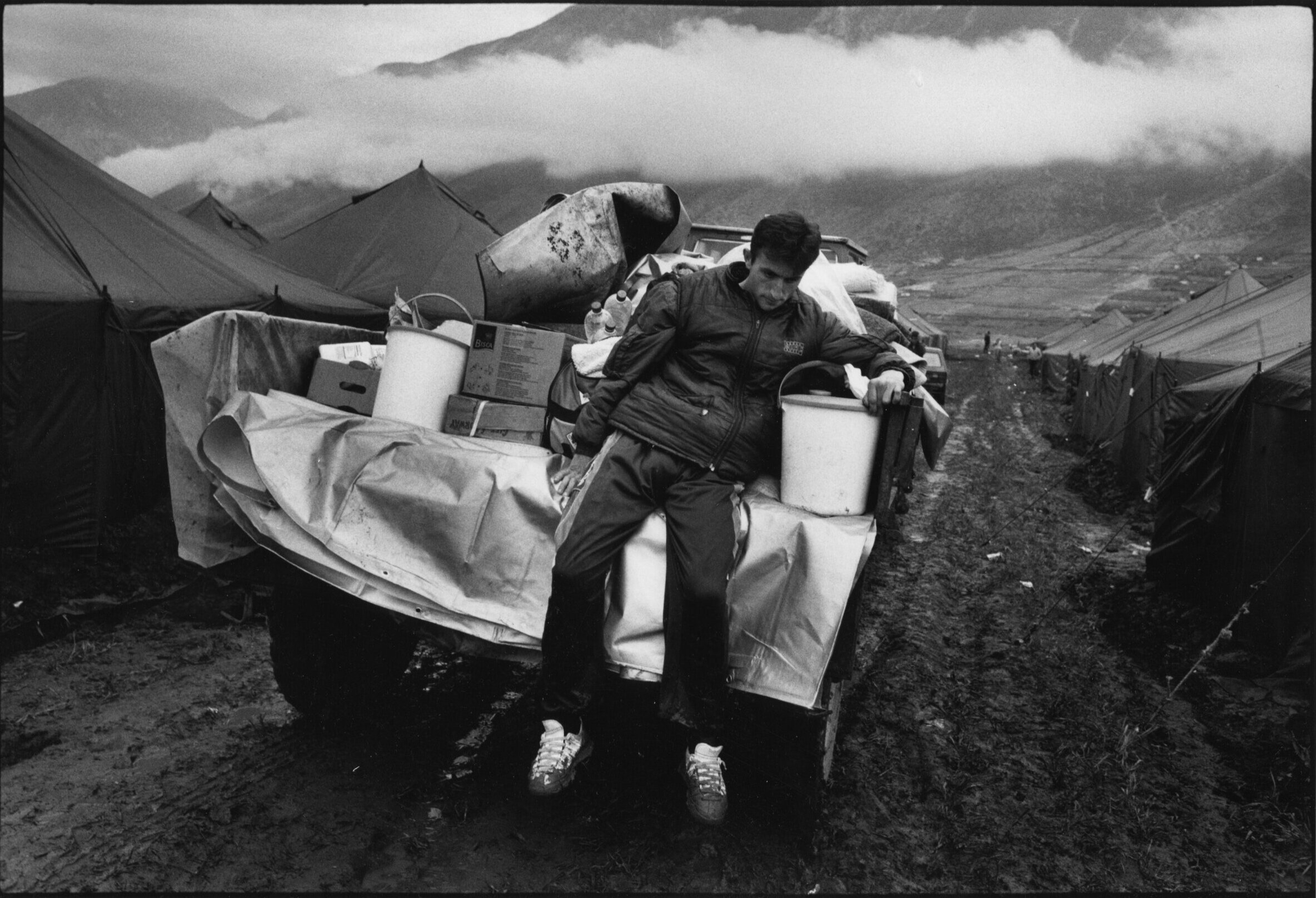  A Kosovar refugee arriving in a camp managed by Medecines-Sans-Frontieres in Kukes, Albania. 