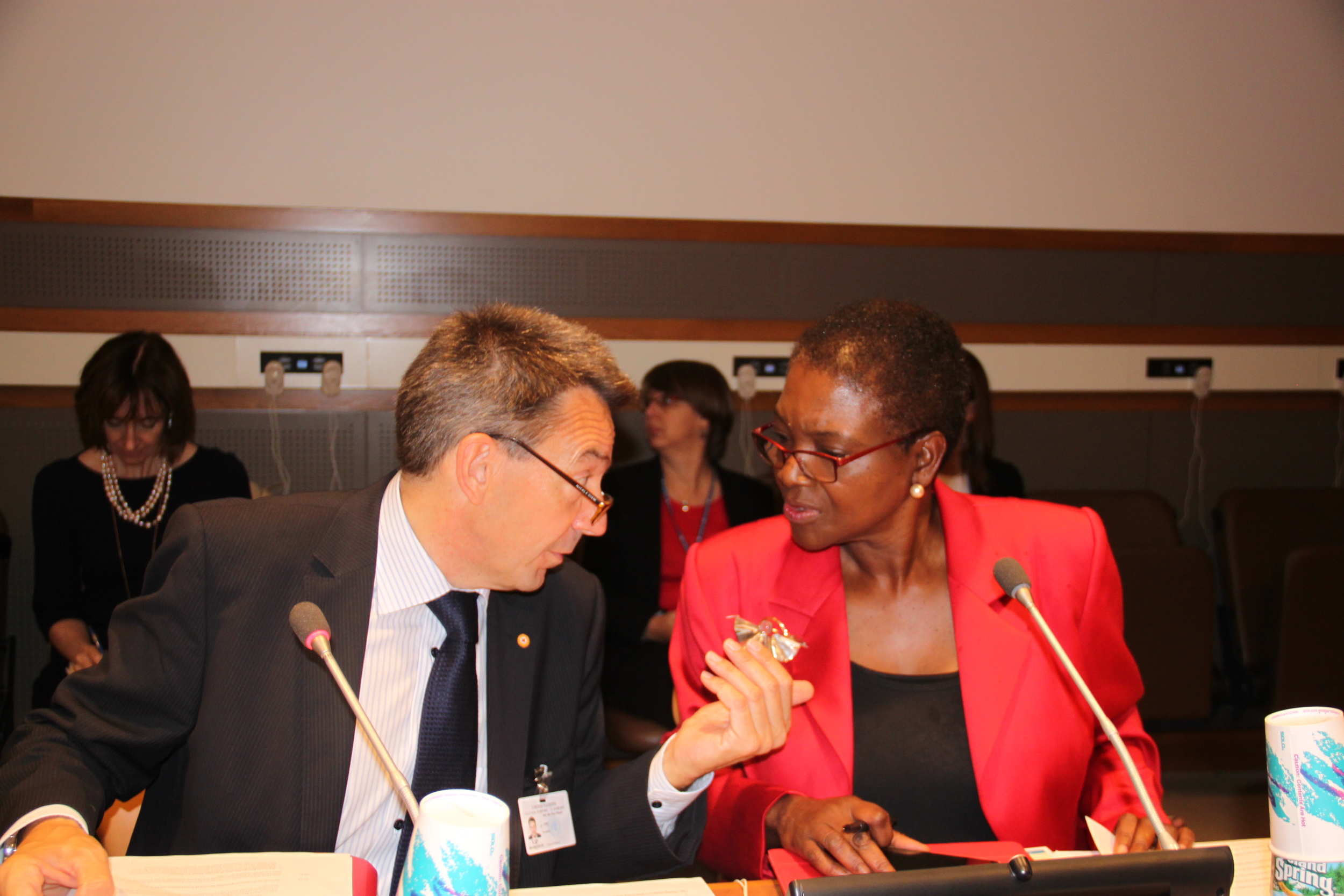 ICRC President, Peter Maurer (left) speaks with UN Under Secretary General, Valerie Amos (right) at the UNGA panel. Copyright: ICRC A Nelso