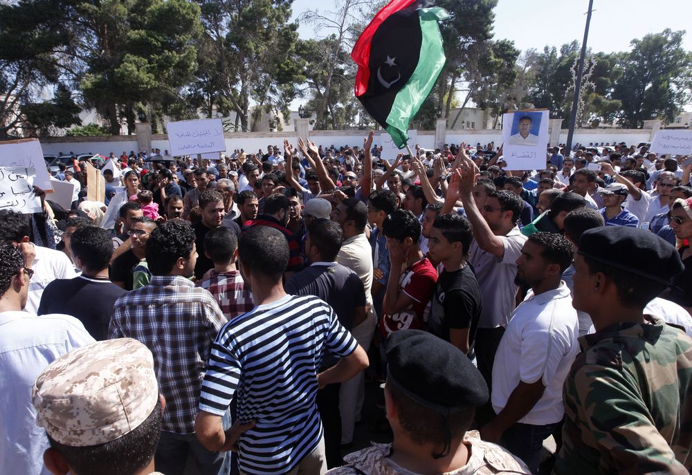 In Libya, responding to needs despite attacks - Protesters from Bani Wali in Tripoli, October 7, 2012 - Photo courtesy of Reuters