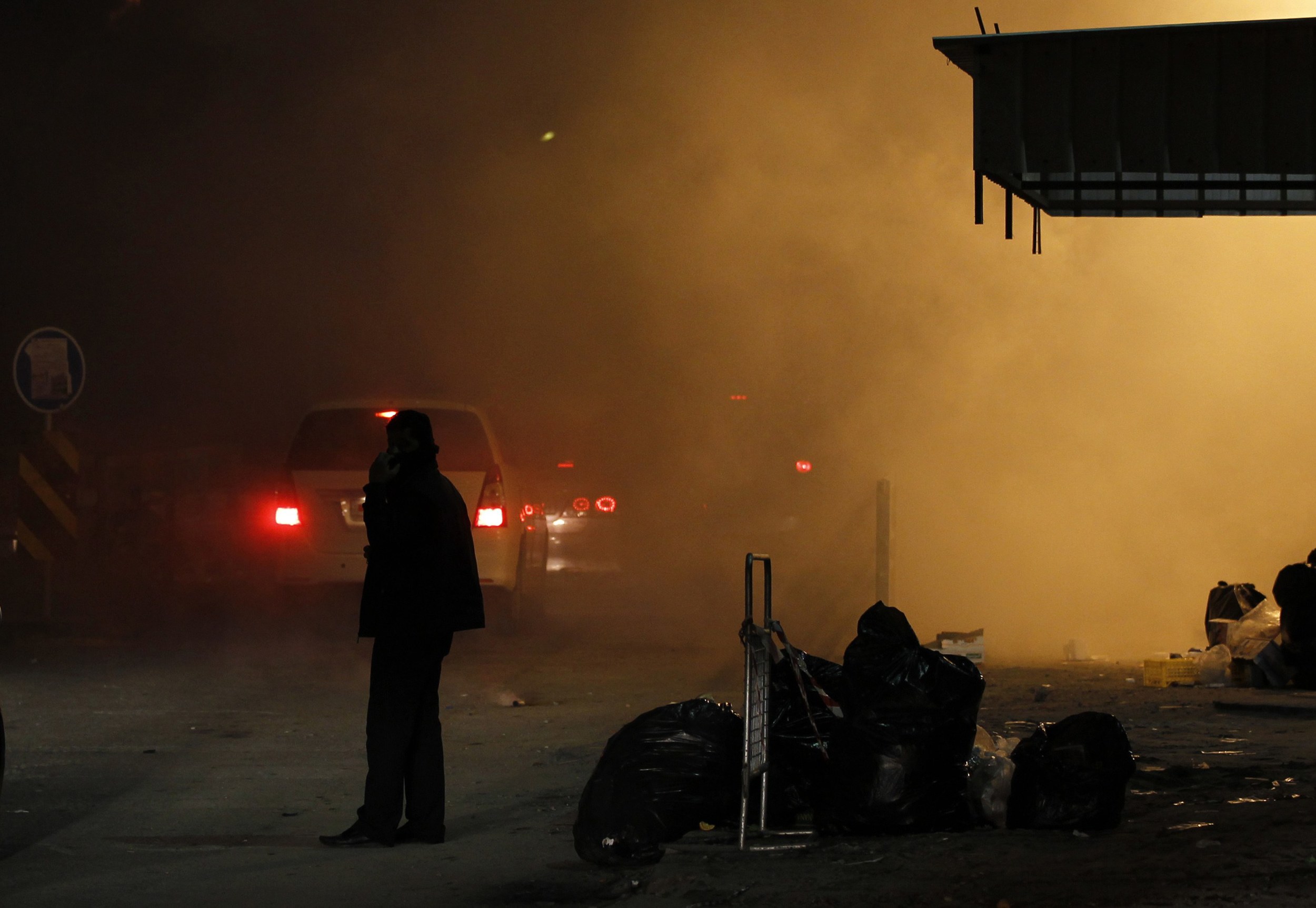 Starting to visit detainees in Bahrain - Protester in Manama, December 7, 2011 - Photo courtesy of Reuters/Hamad I, Mohammed