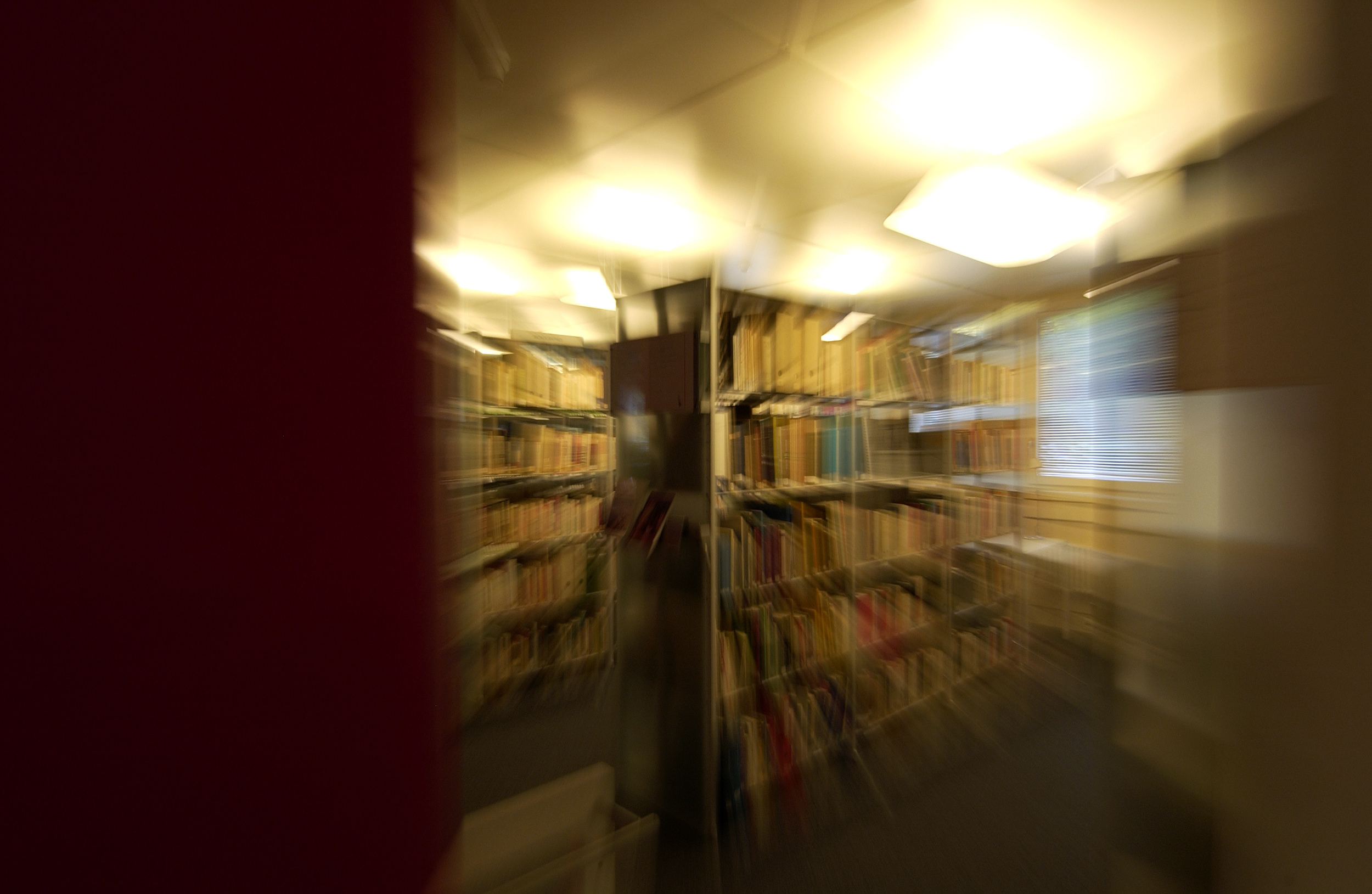  Icrc's library and research service at headquarters in geneva