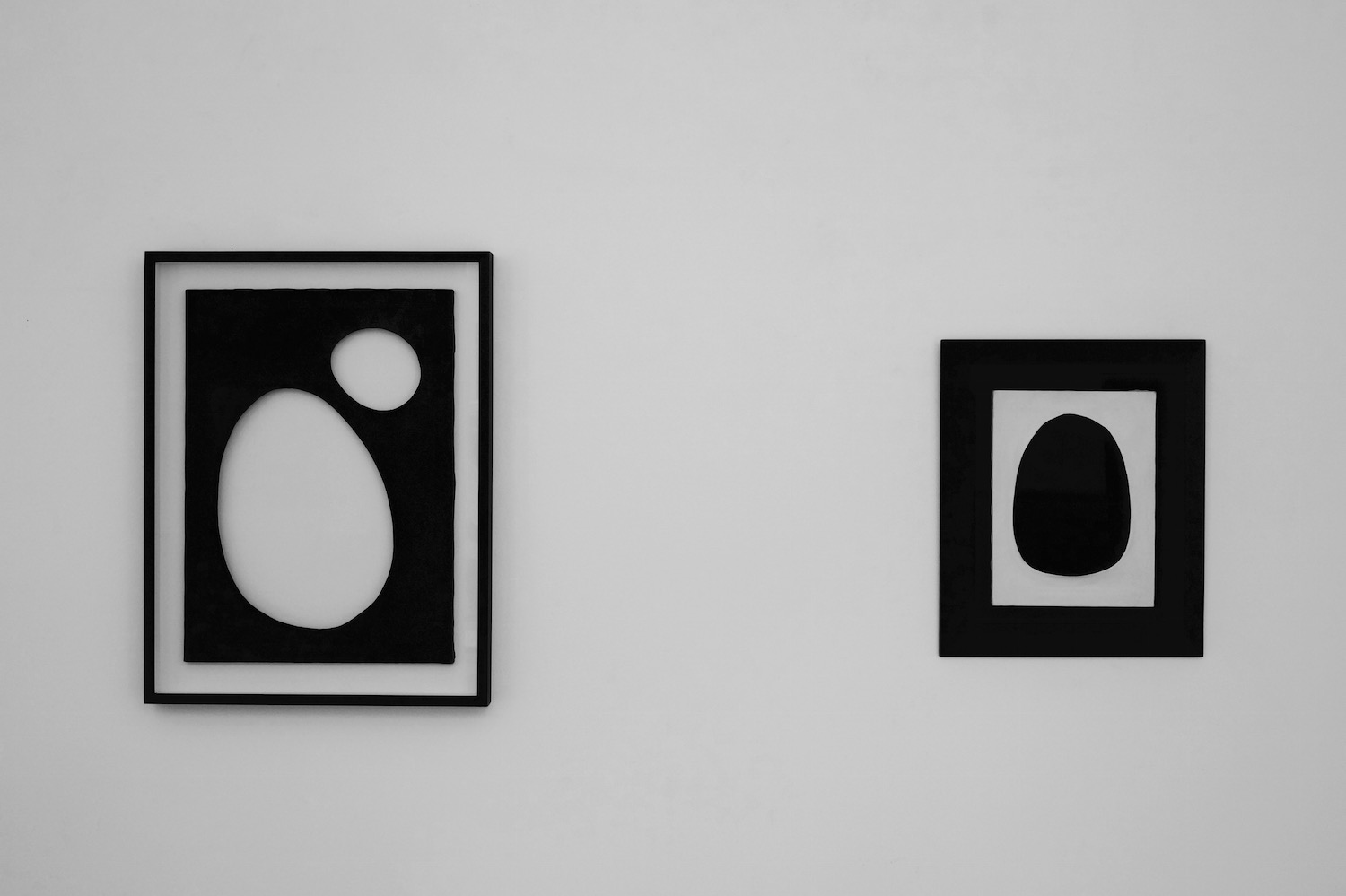Installation view: Dadamaino, 1960 & 1959
