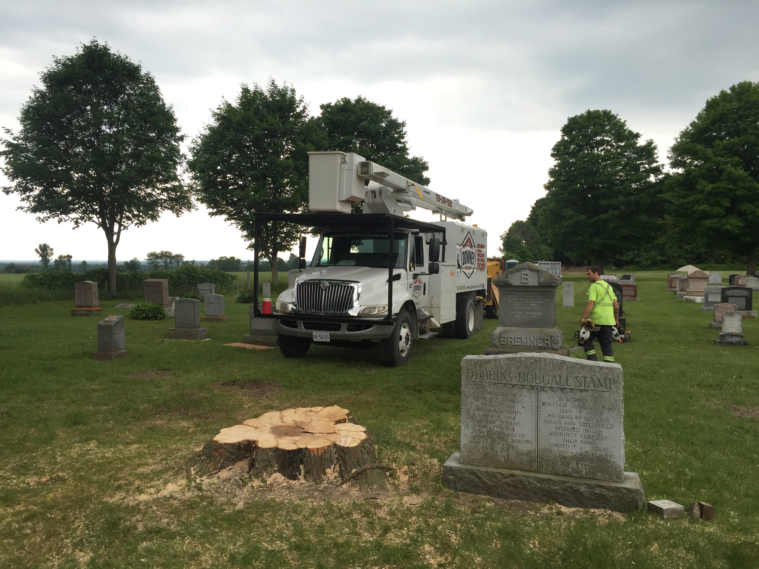  Post clean-up in the Minesing Union Cemetery. 