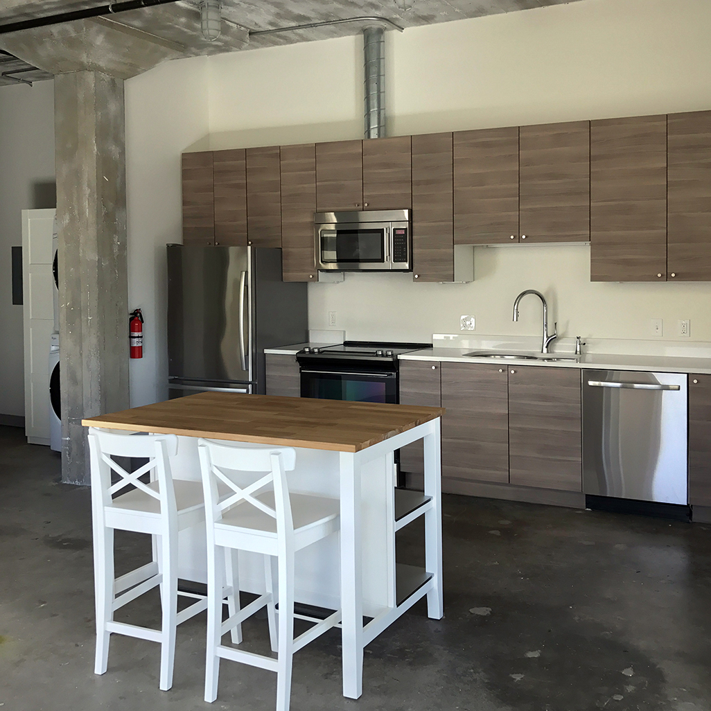 2 BR