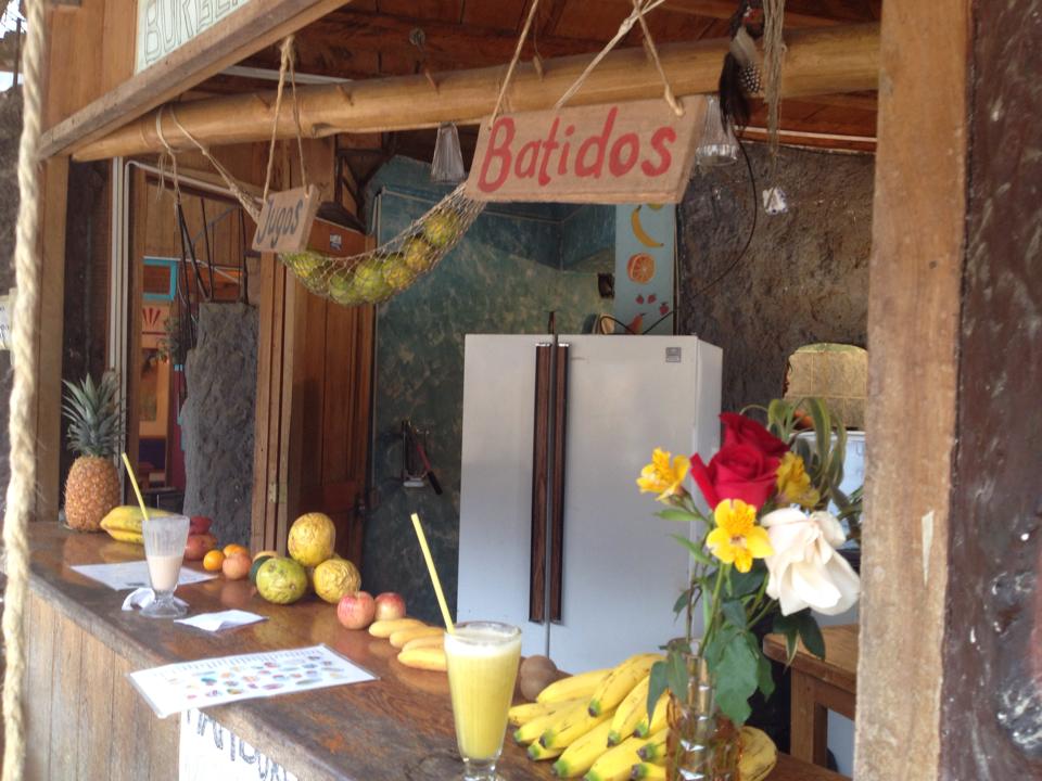 Sept 14 Ecuador Juice Bar Batidos.jpg