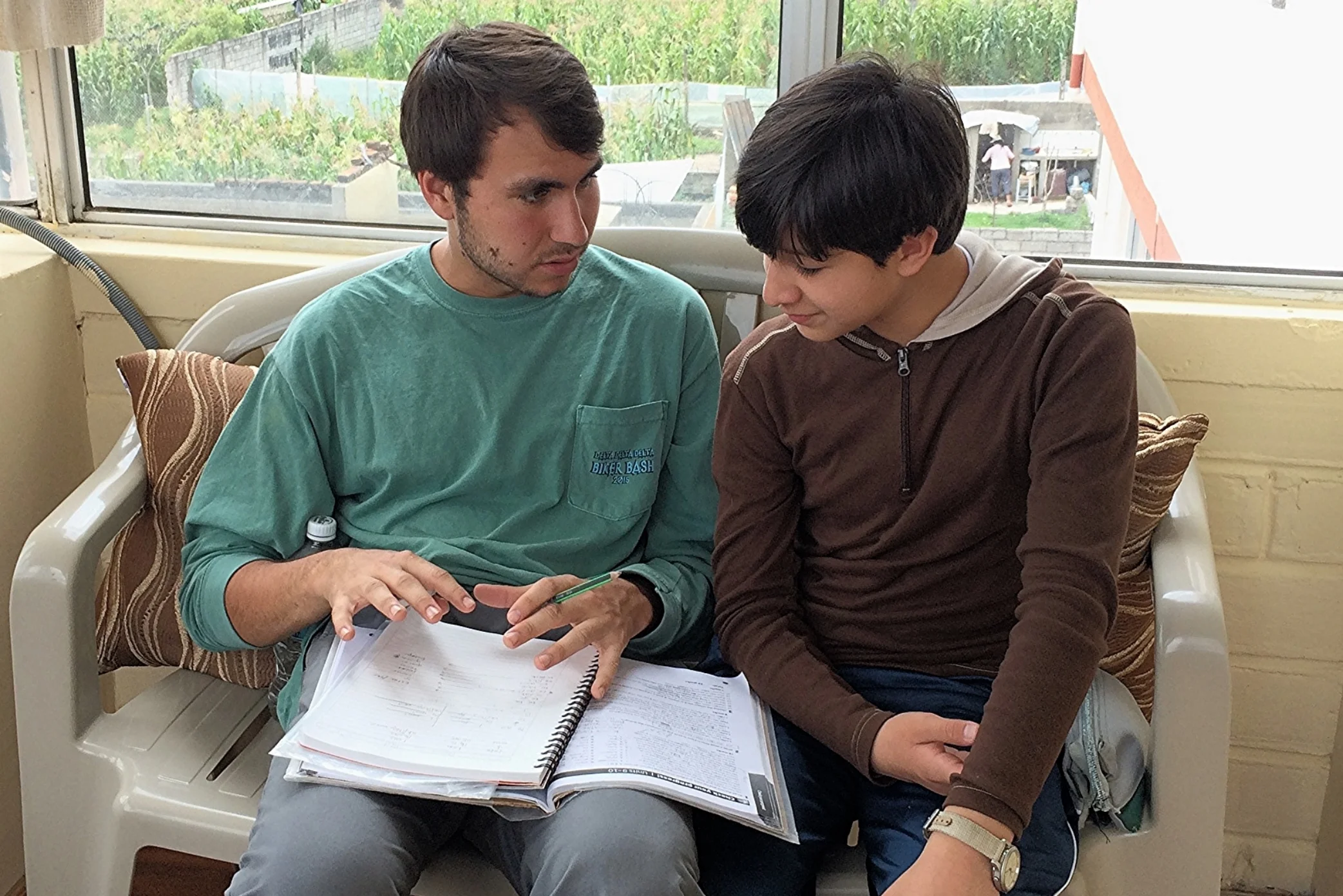 Ecua SB 2015 Vandy Haley Cassriel 7 Bench English Lesson.jpg