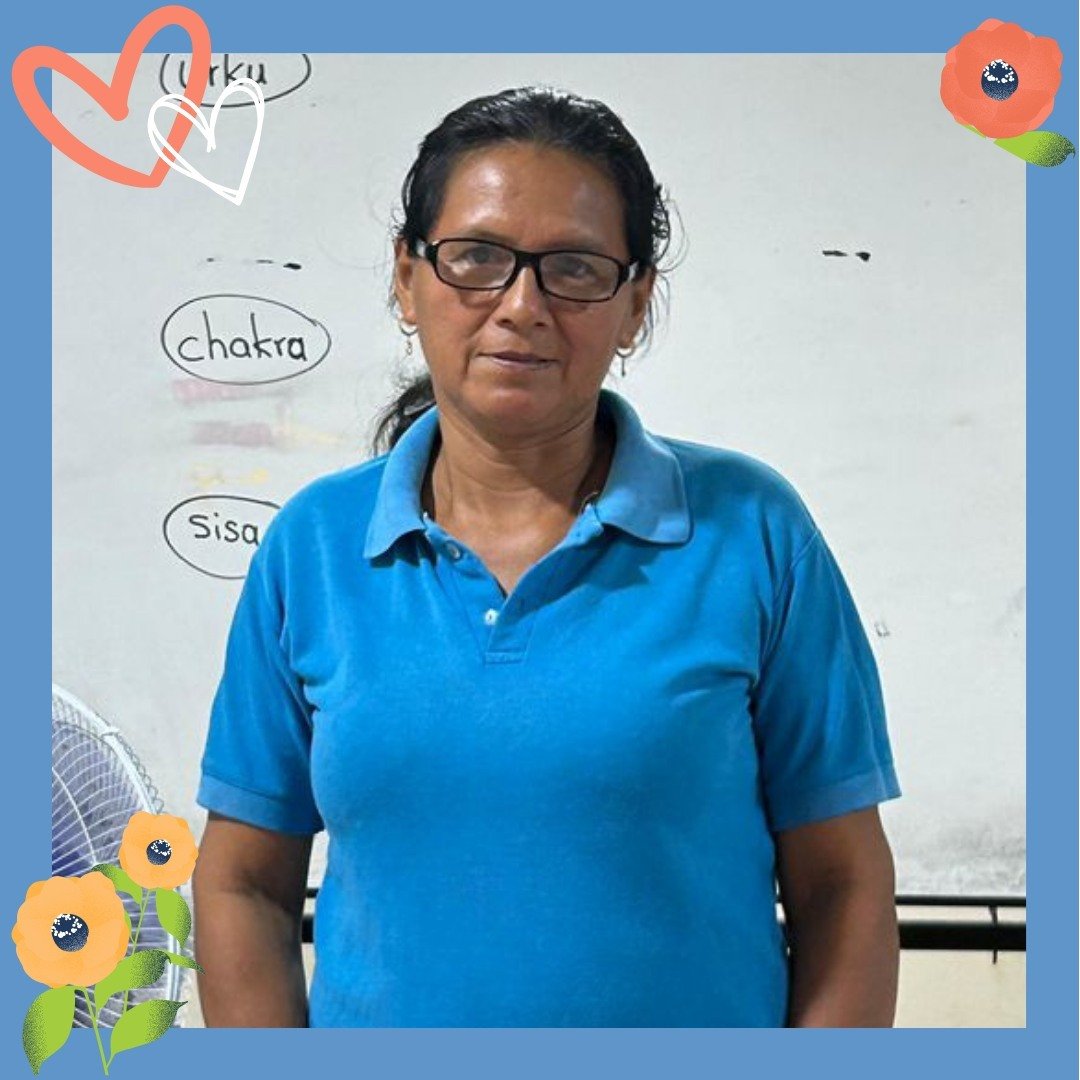 👋Meet Dionila, an extraordinary mother of eight and pillar of the Shandia community! She is one of the amazing teachers we work with at the local public school and has also been giving Kichwa classes to our volunteers! 

Born and raised in Shandia, 