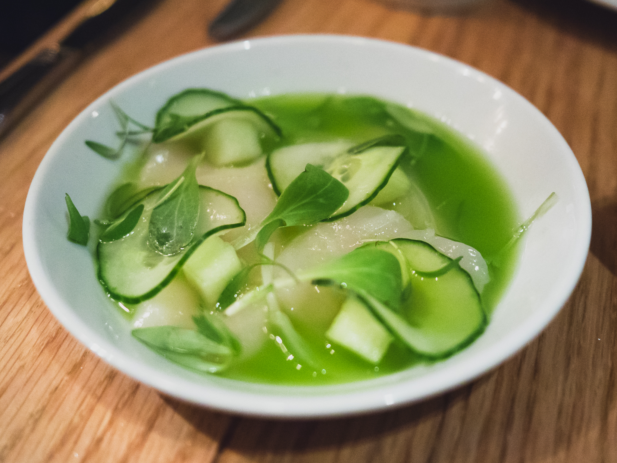 crudo : diver scallop, apple cucumber, serrano.