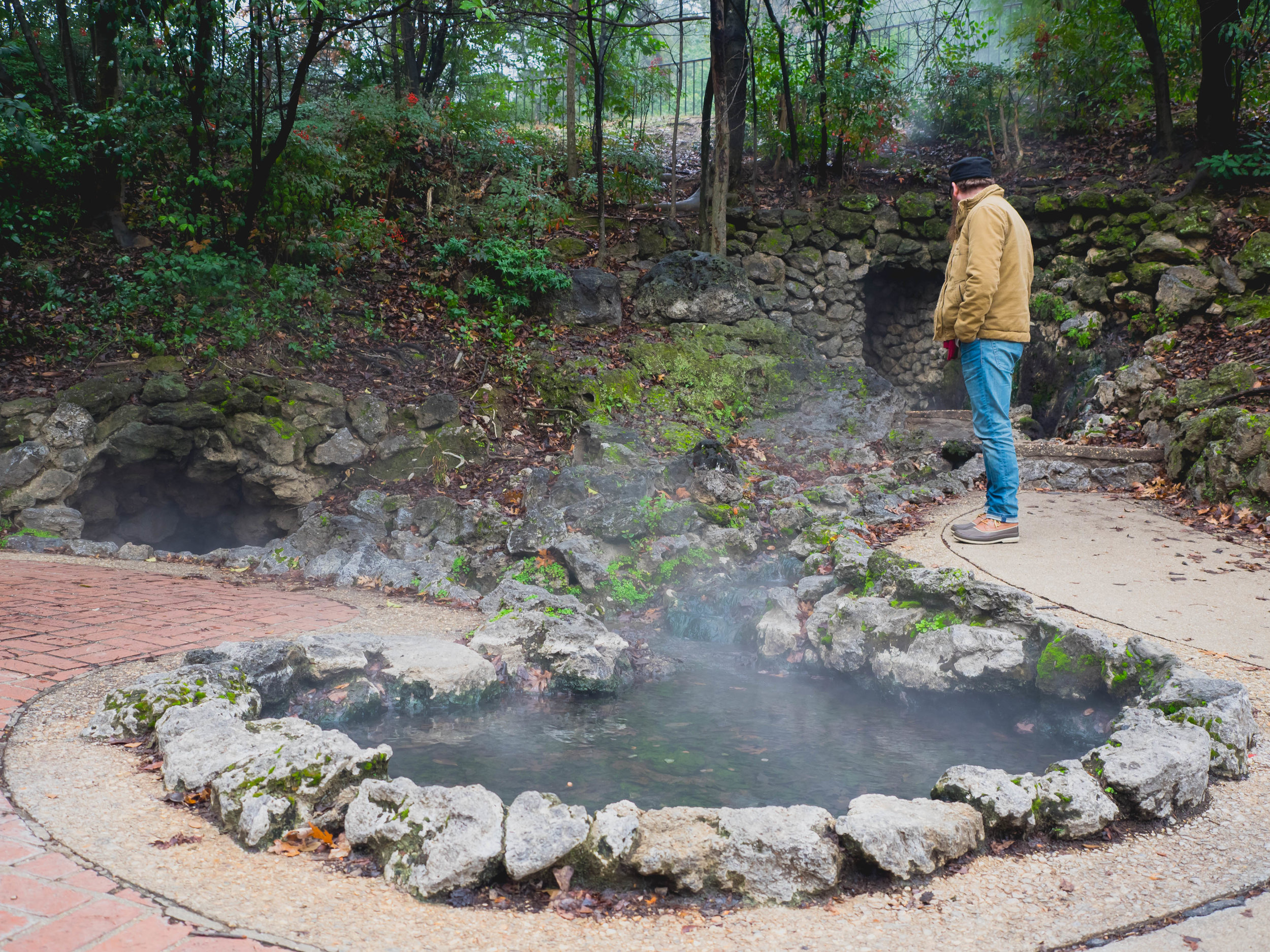 a "display" hot spring.
