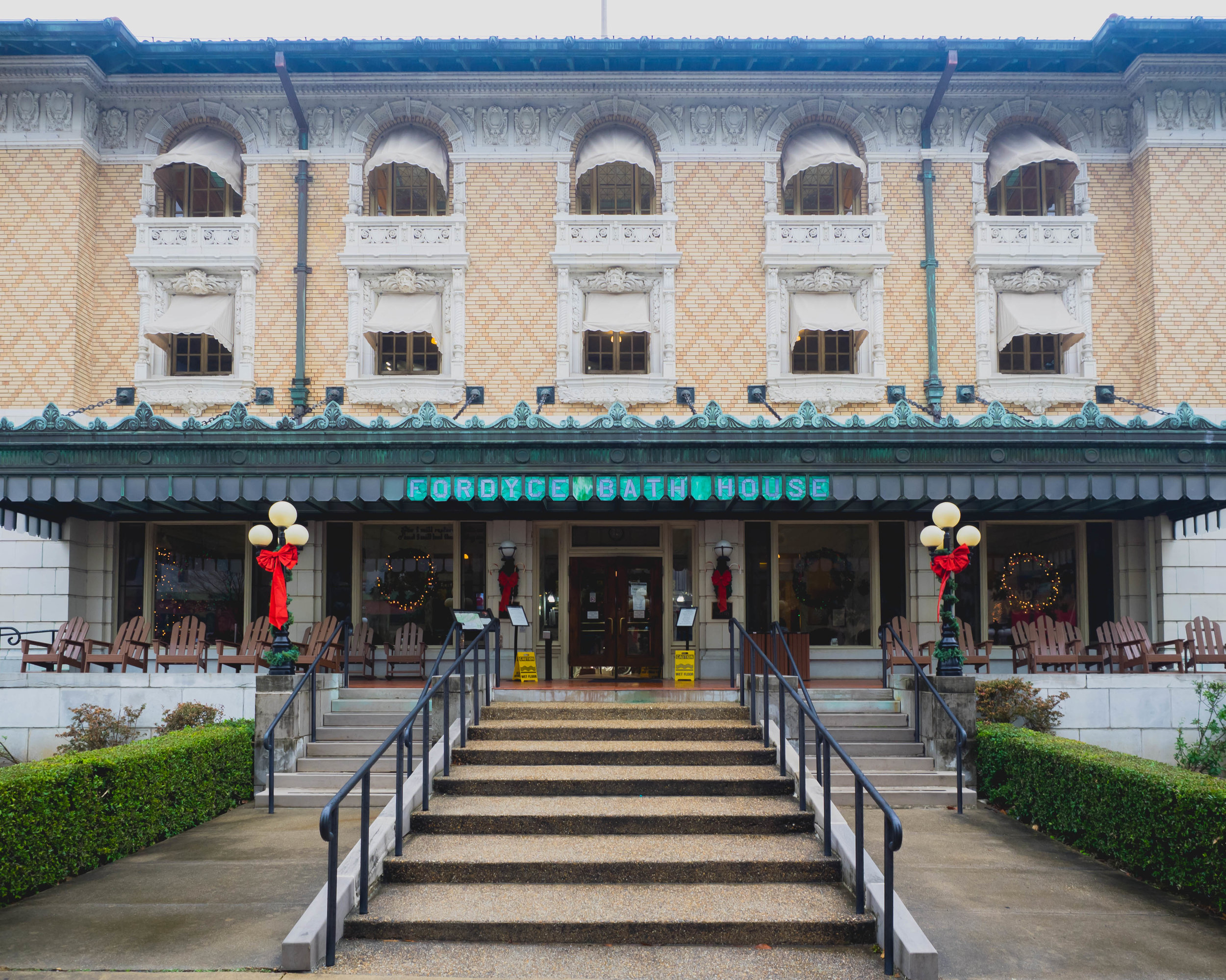 fordyce bathhouse - hot springs natinal park visitor center.