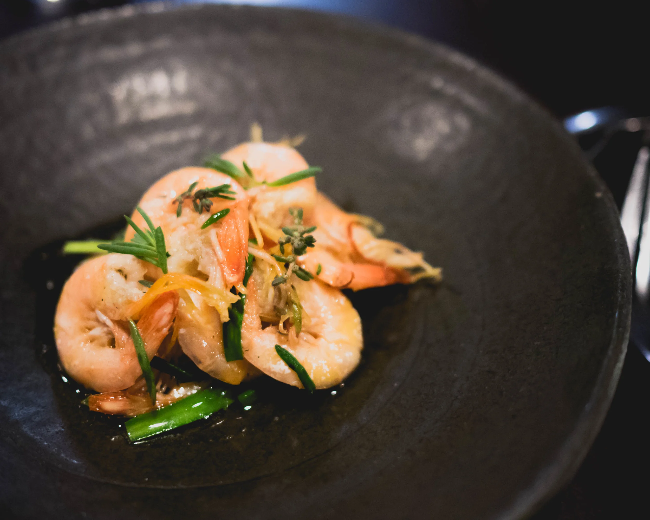 school prawns, pimenton .