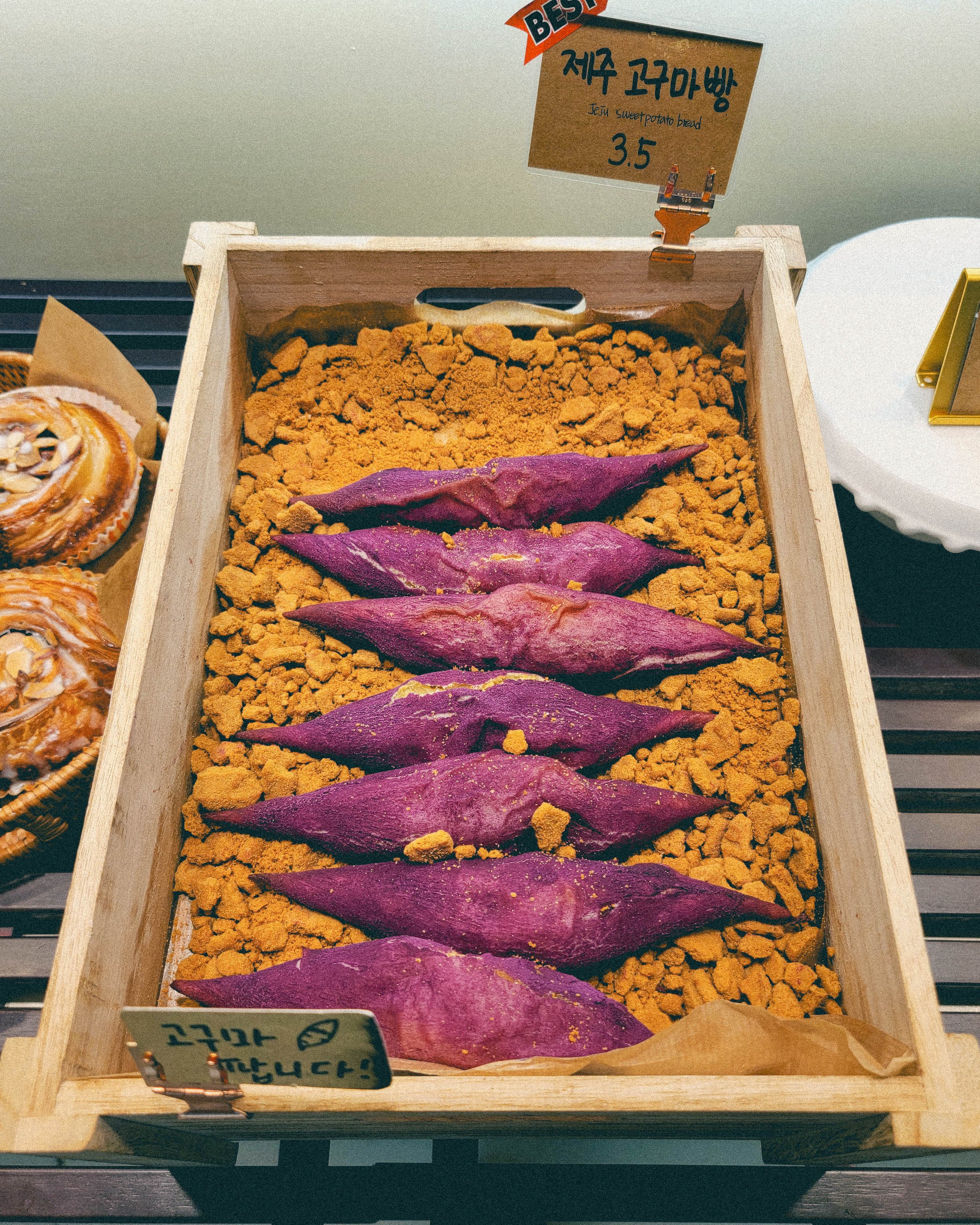 eating and drinking in jeju, south korea.