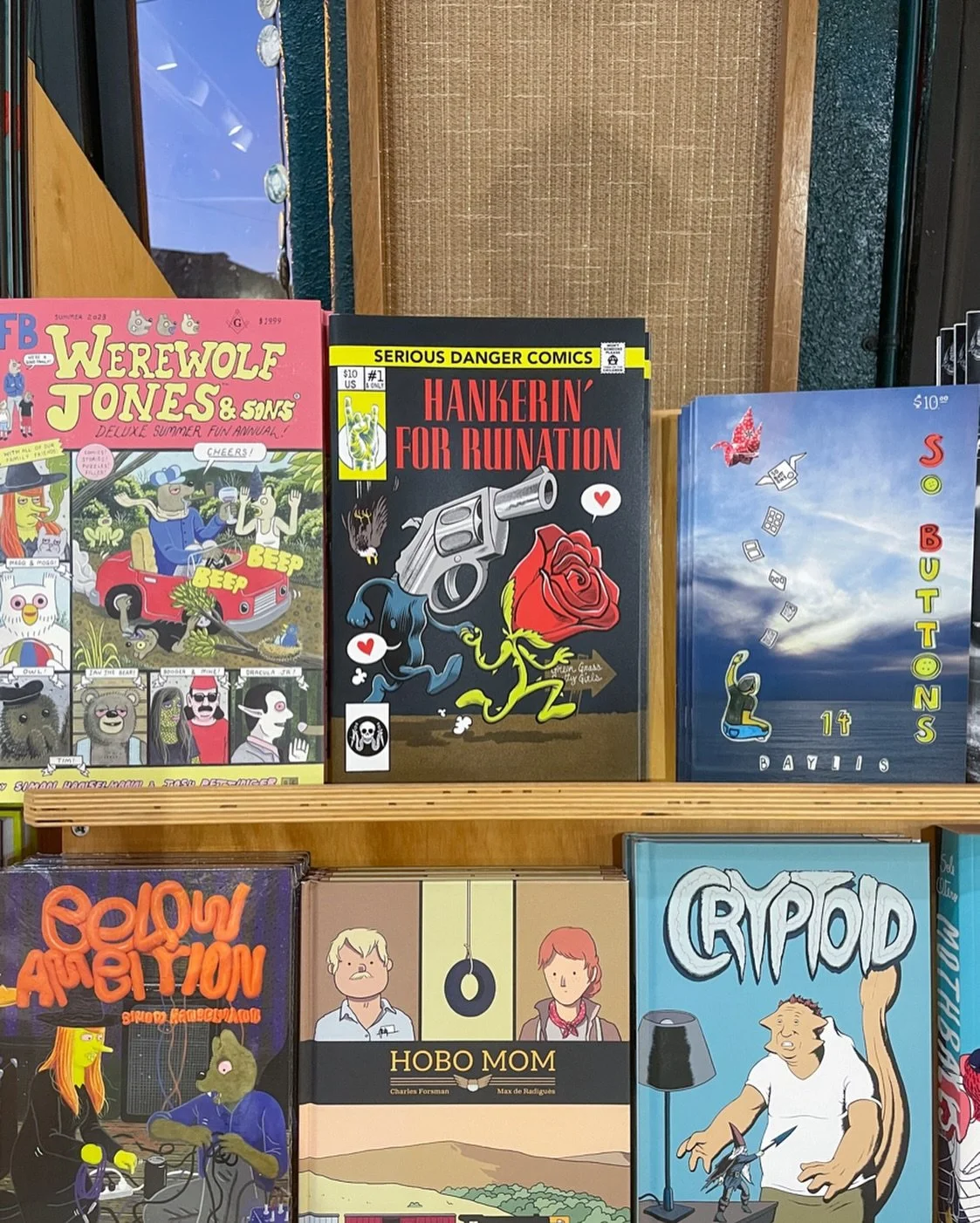 HANKERIN' FOR RUINATION is now available at your favorite comics shop: The Fantagraphics Bookstore and Gallery in Seattle's Georgetown neighborhood. 

HFR is a compilation of short comics inspired by Guns N' Roses song titles. It features 13 talented