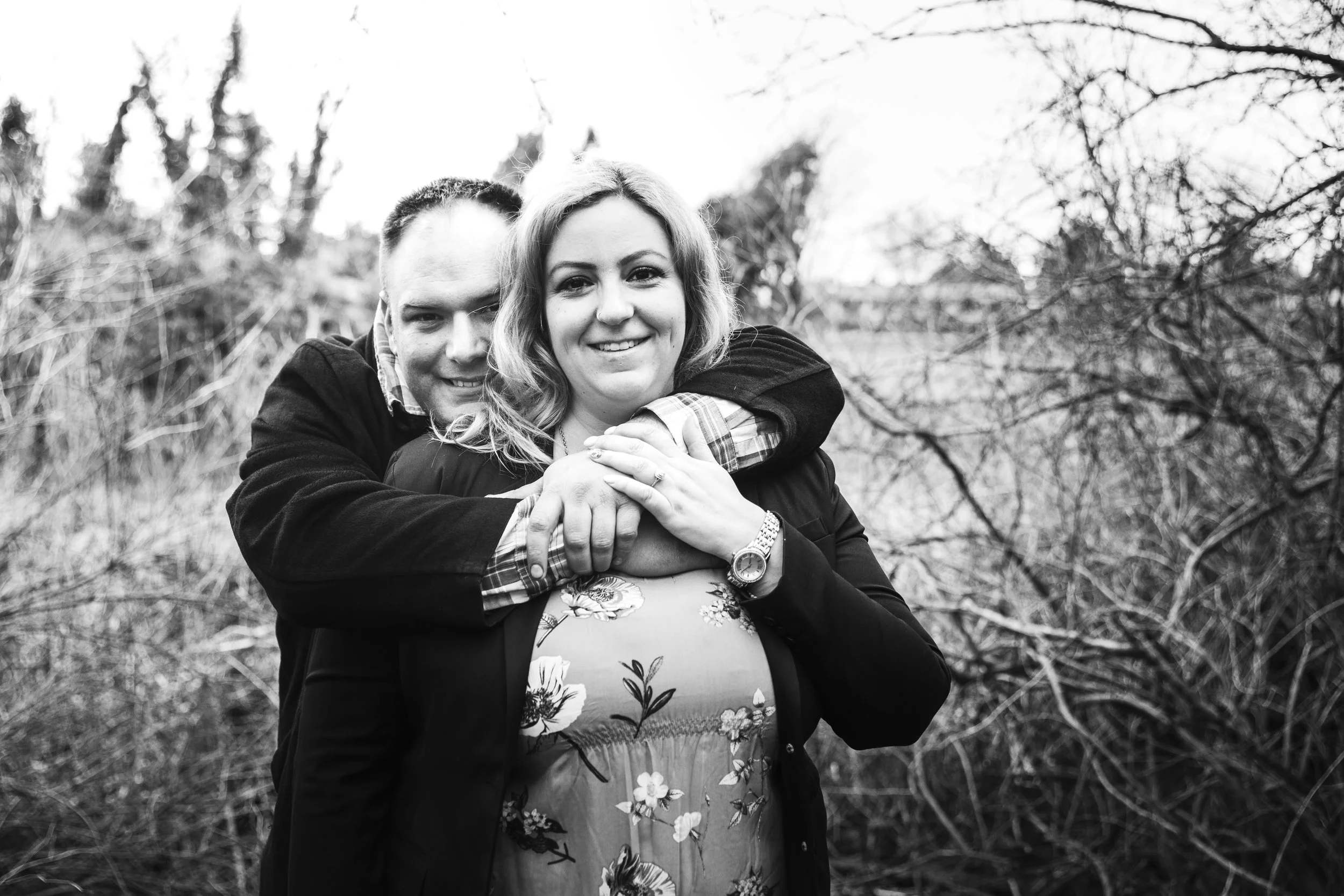 Cloudy engagement session at Garry Point Park in Richmond, BC. Photography by Christina Voorhorst of Mimsical Photography #westcoastphotographer #engagement #ring #couple #ocean #cloud #overcast #romantic #poses