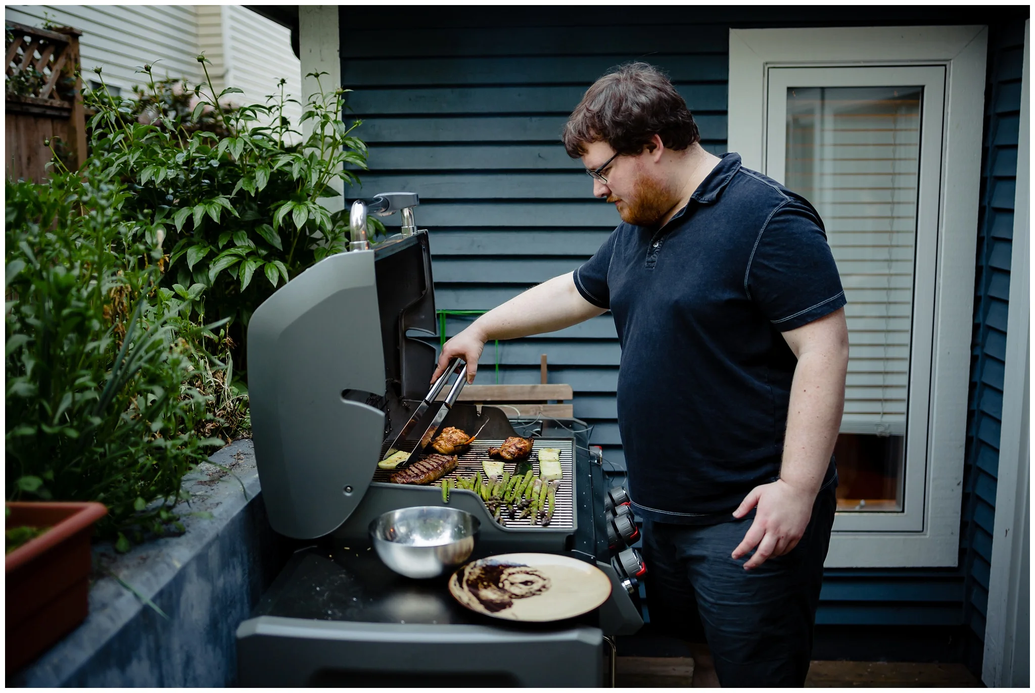 Granville Island Public Market Candid Documentary Engagement Photos Making Dinner In home Romantic BBQ fun plus size couple_0020.jpg