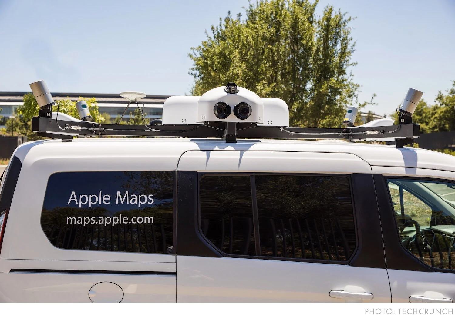 4 Apple Maps Vehicle.jpg