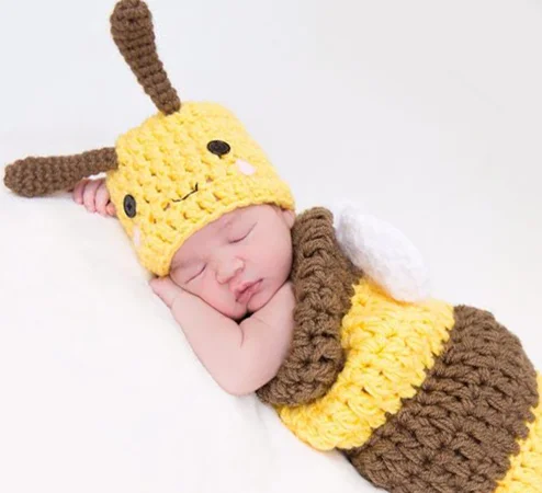 baby bee1.jpg